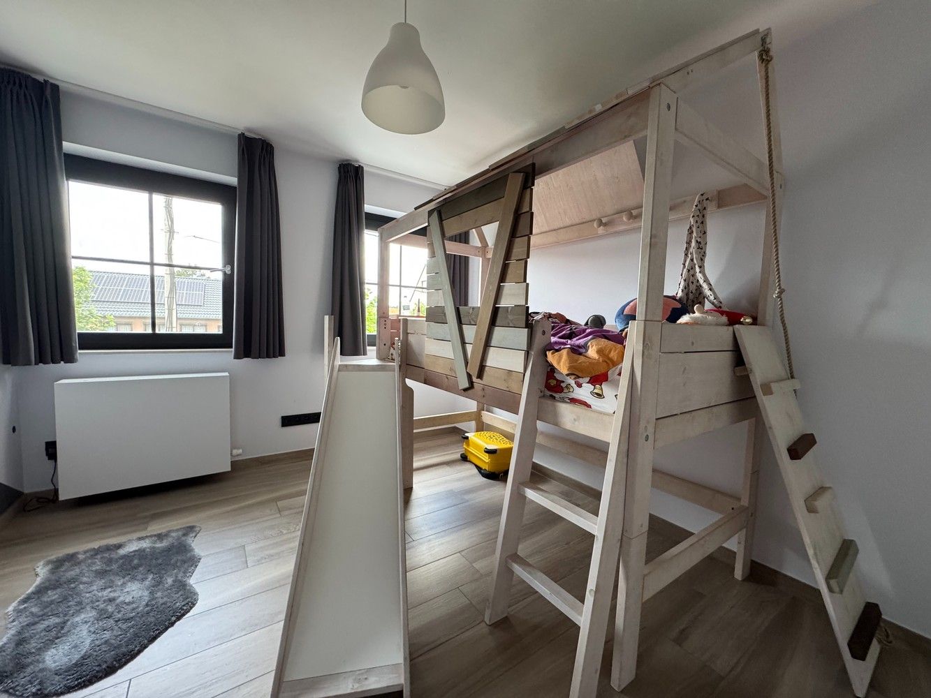 Prachtige energieneutrale woning met 4 slpks en aangelegde tuin foto 17