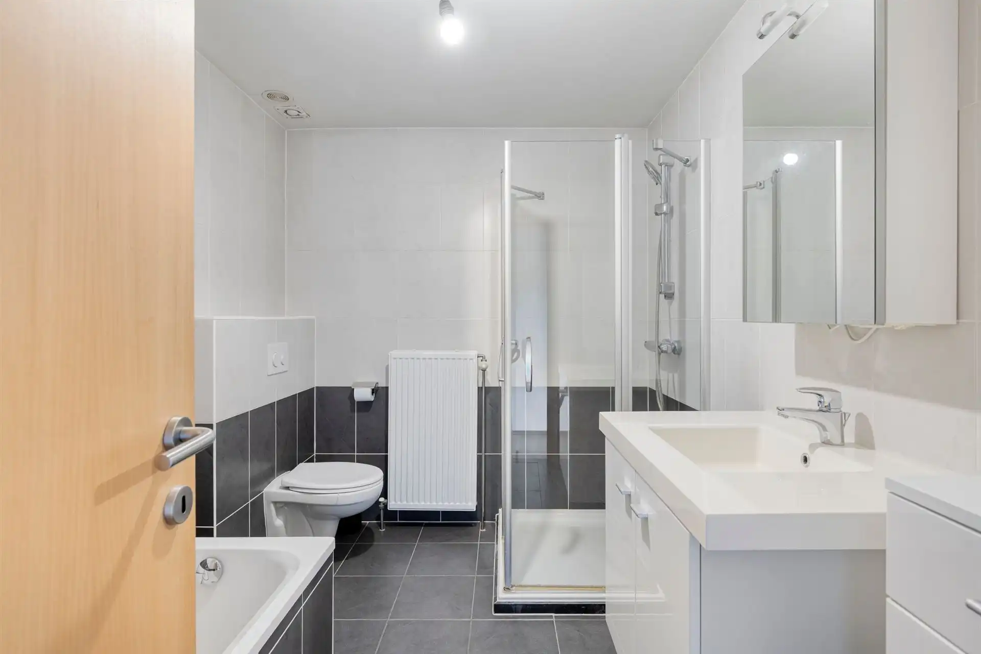 Prachtig duplex-appartement met 2 ruime slaapkamers foto 15