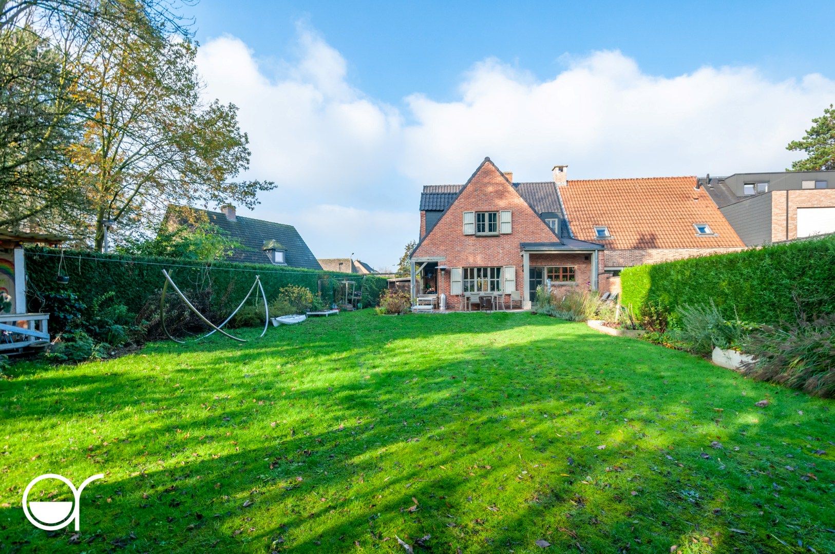 Halfopen bebouwing nabij het Sint-Pietersstation foto 16