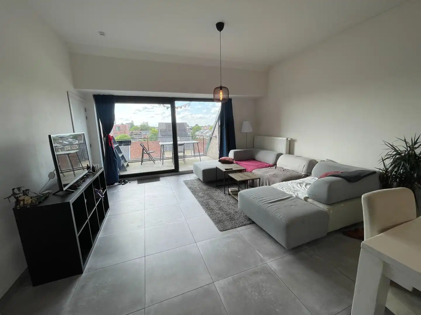 Prachtige penthouse met 3 slaapkamers en twee terrassen vlakbij het centrum van Hasselt. foto 2