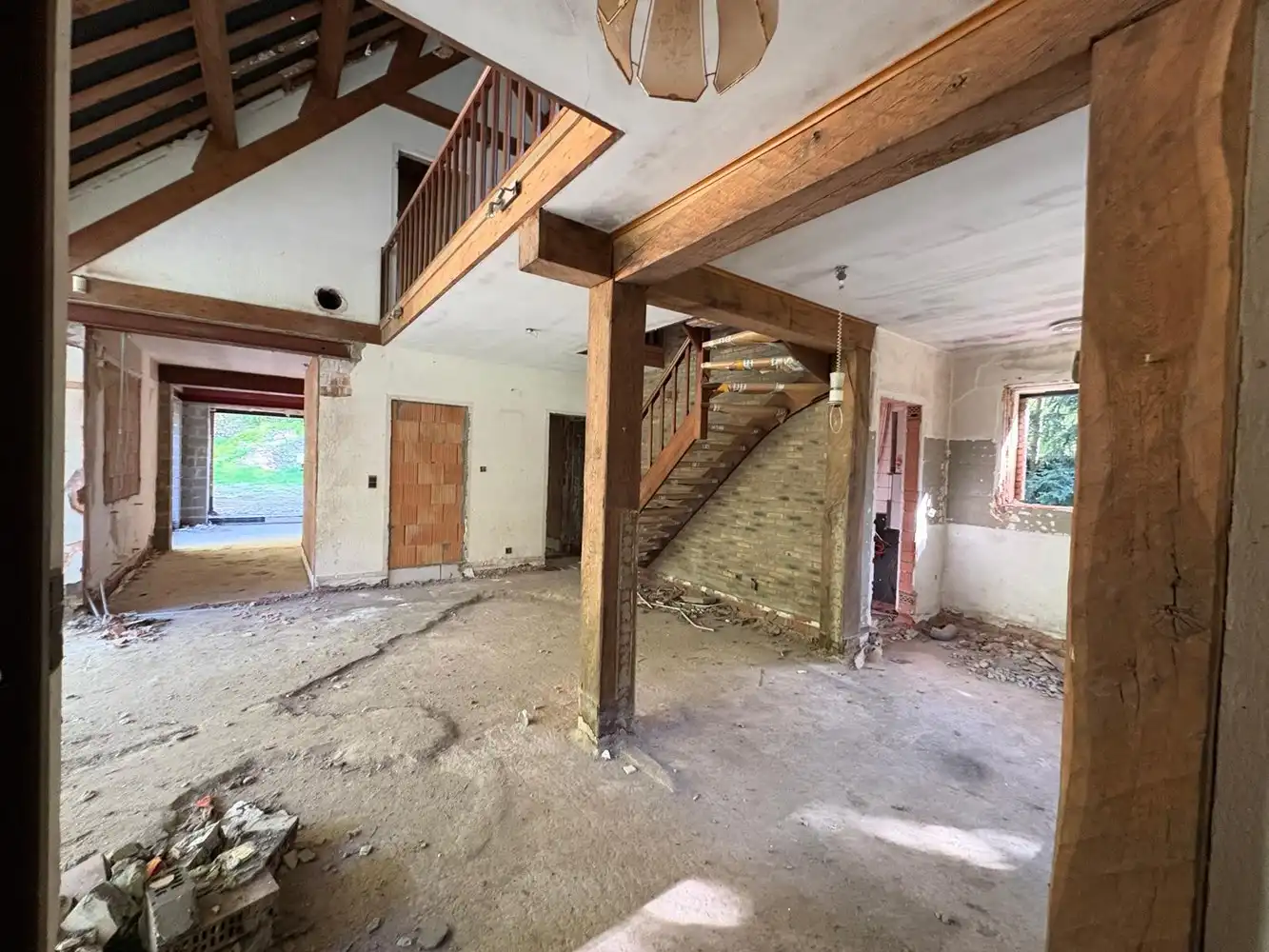 Ruime af te werken villa, aan Kluis Bolderberg foto 7