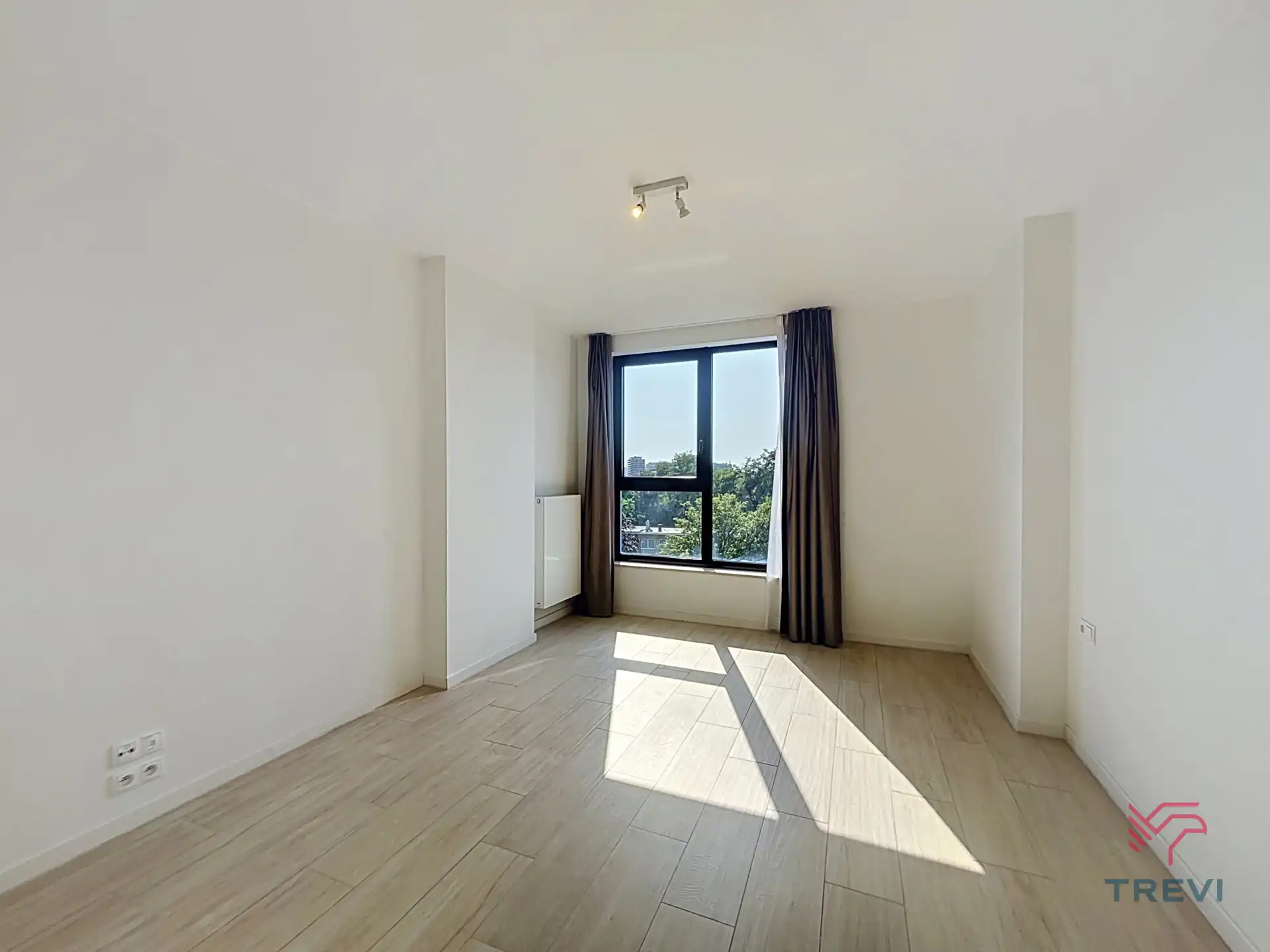 Mooi appartement met 1 slaapkamer + P foto 4