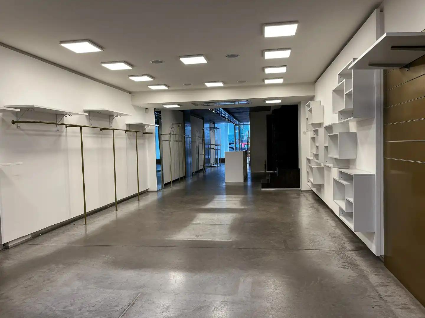 Mezzanine winkel Lippenslaan 247 Knokke te koop foto 11