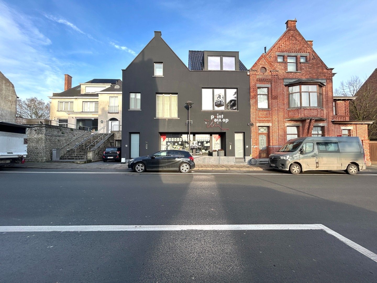 Ruim handelspand op commerciële topligging te Tielt! foto 10