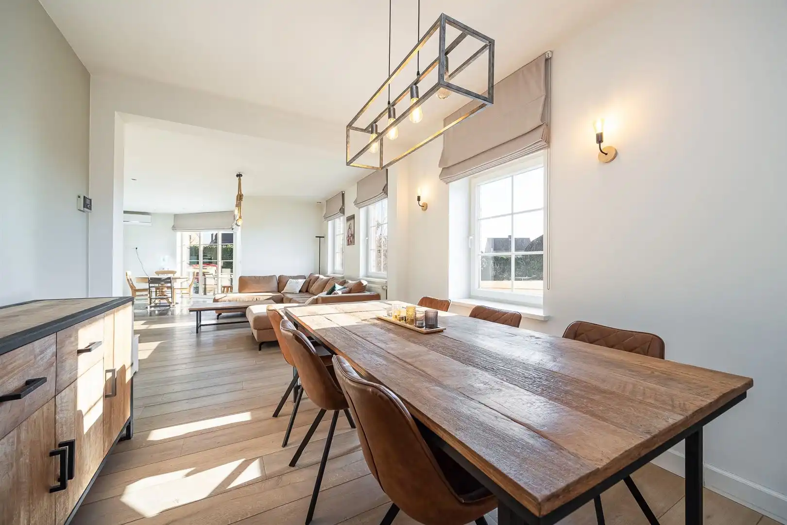 Ruime instapklare woning met 4 slaapkamers! foto 5