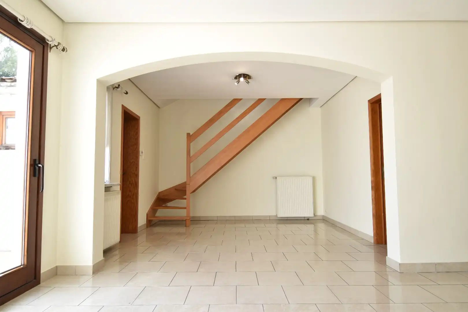 Gezellige woning met 2 slaapkamers en een mooi stukje tuin foto 4