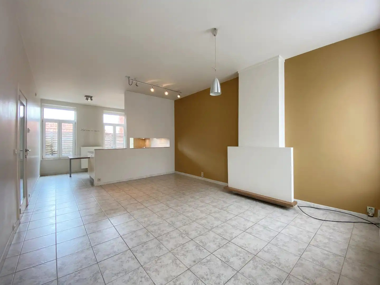 INSTAPKLAAR 1 SLPK APPARTEMENT OP TOPLOCATIE MET TERRAS  foto 2