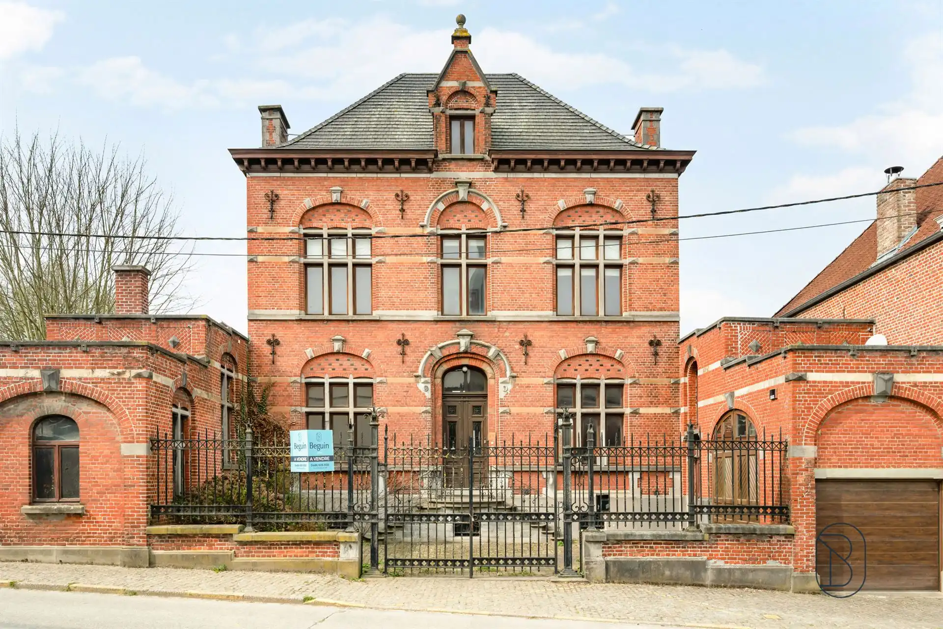 Imposante notariswoning met prachtige tuin! foto 15