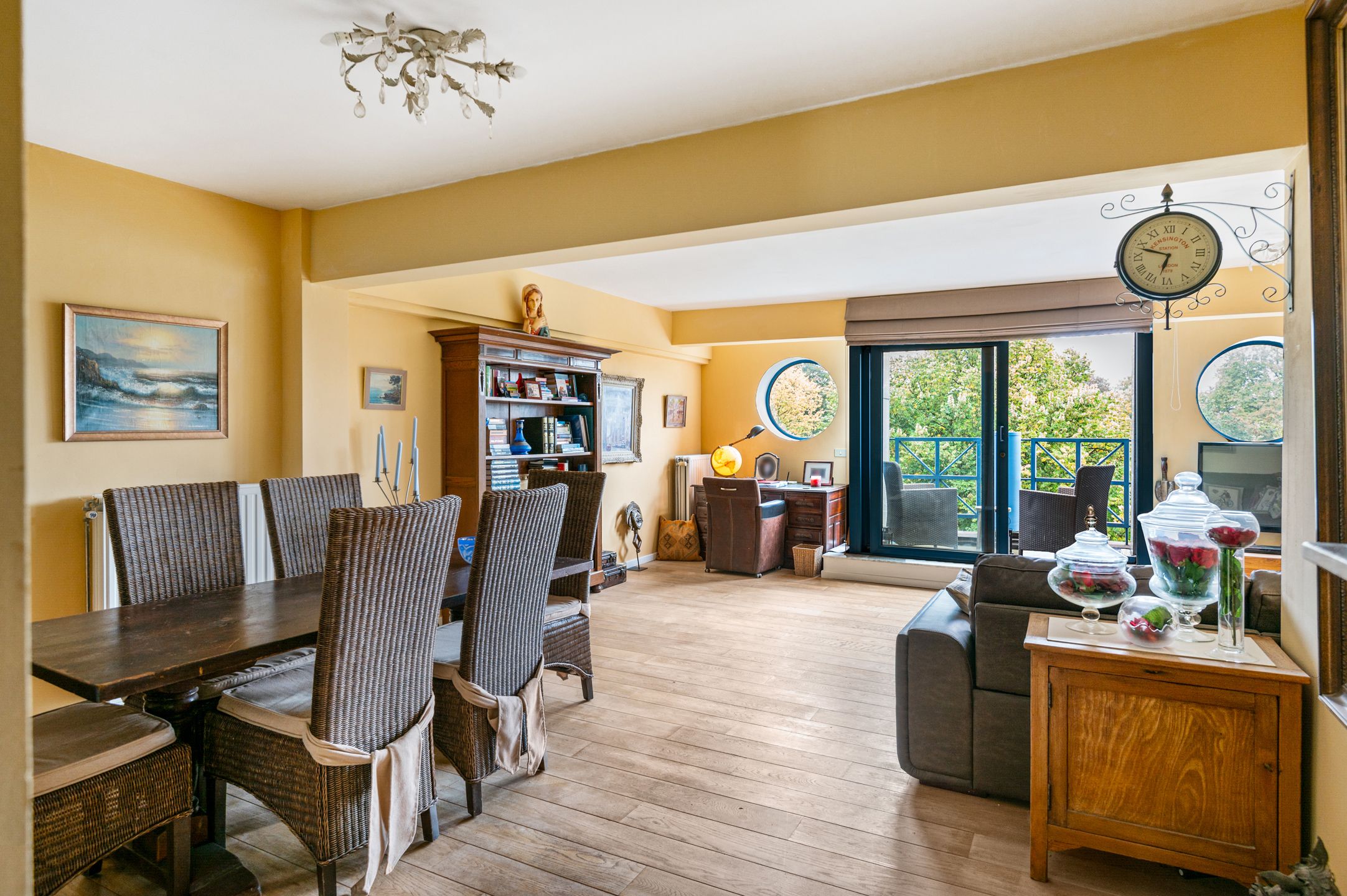 Tweeslaapkamer appartement op 7de verdieping met parkzichten foto 2