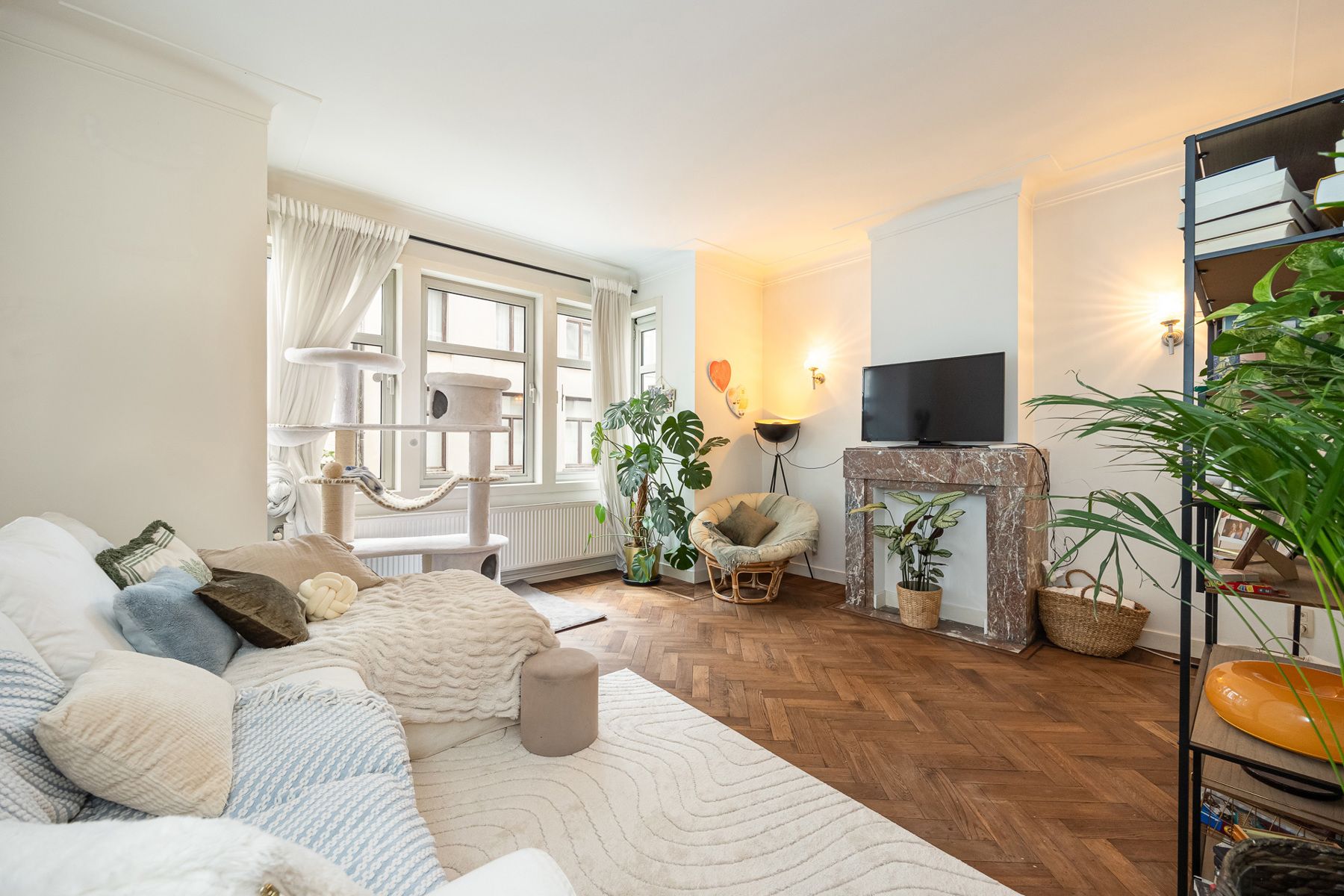 Mooi appartement in prachtig gebouw in het oude stadscentrum foto 2