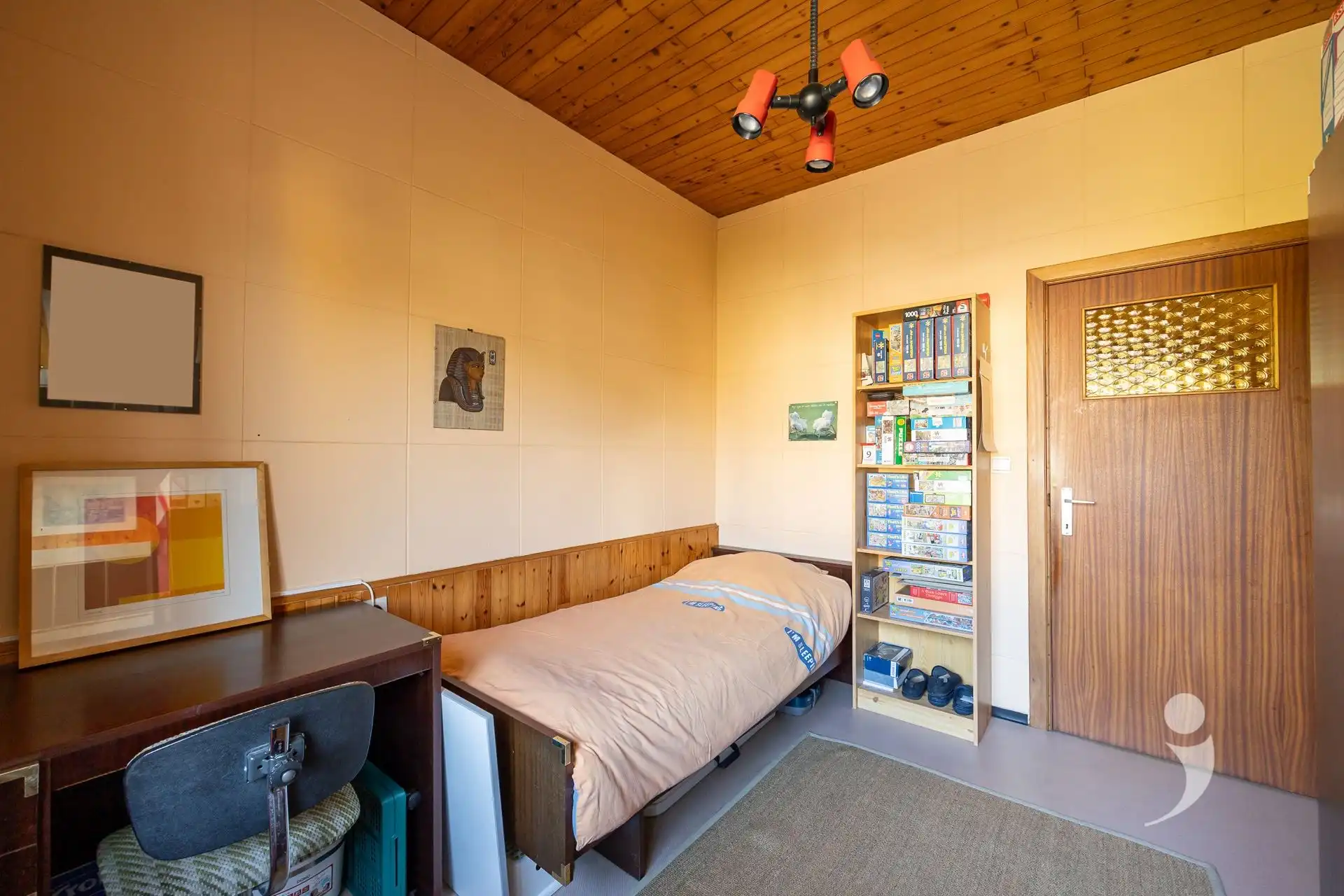 Ruime bungalow op een mooi perceel! foto 14