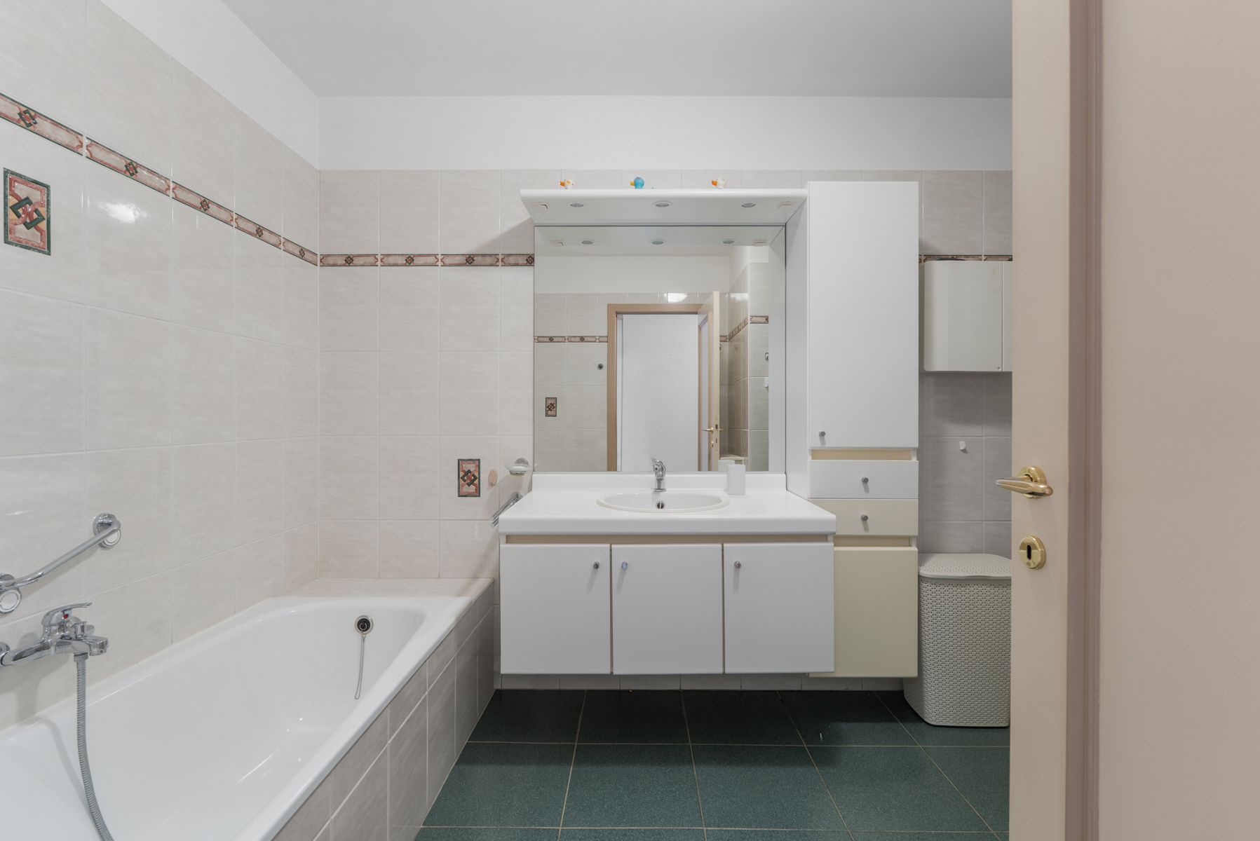 2 slaapkamer appartement in groene omgeving + staanplaats foto 10