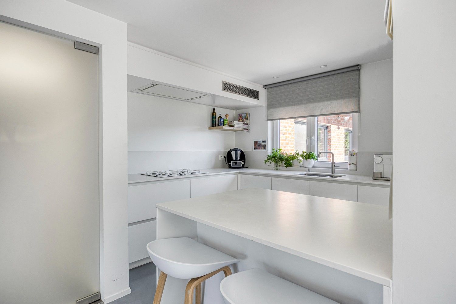 Ruim en instapklaar appartement met terras, garage en 3 slaapkamers in hartje As foto 10