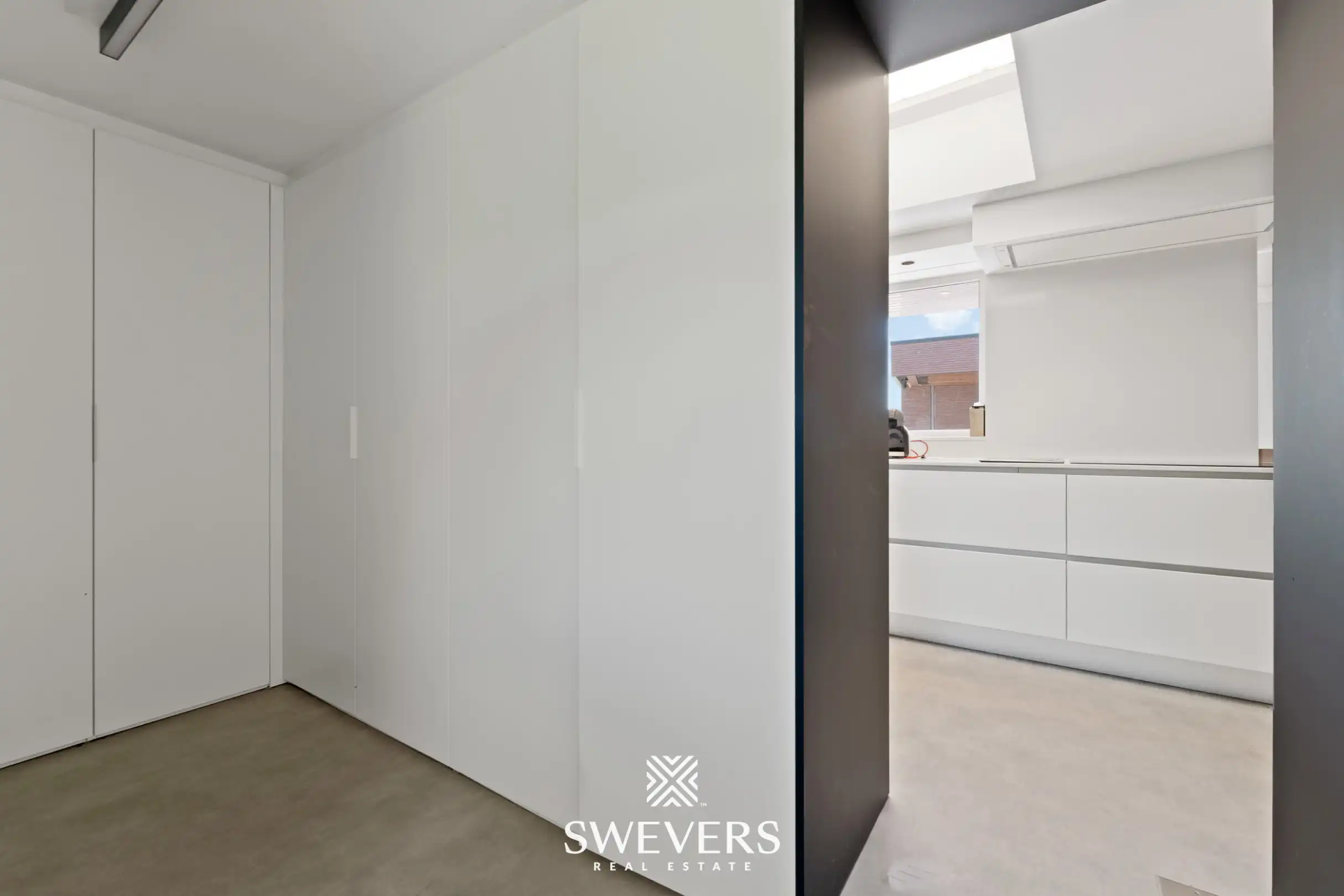 Ruime open bebouwing met 6 slaapkamers op groen perceel van 71 are foto 13