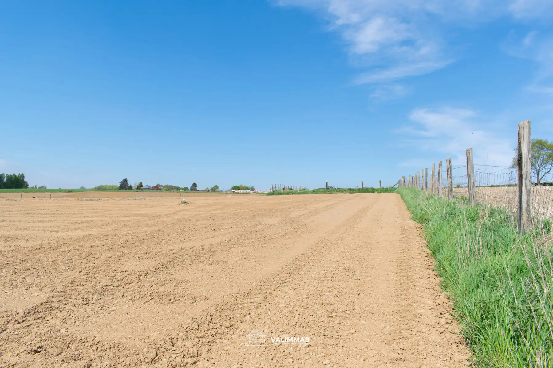 Mooi perceel landbouwgrond, ± 34 are.... foto {{pictureIndex}}