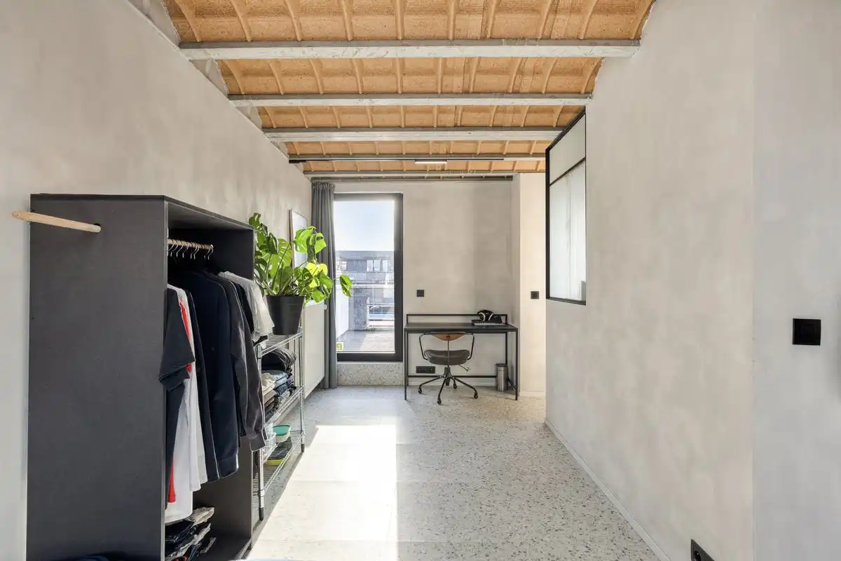 Modern studentenhuis met 9 kamers te koop in Mechelen foto 8