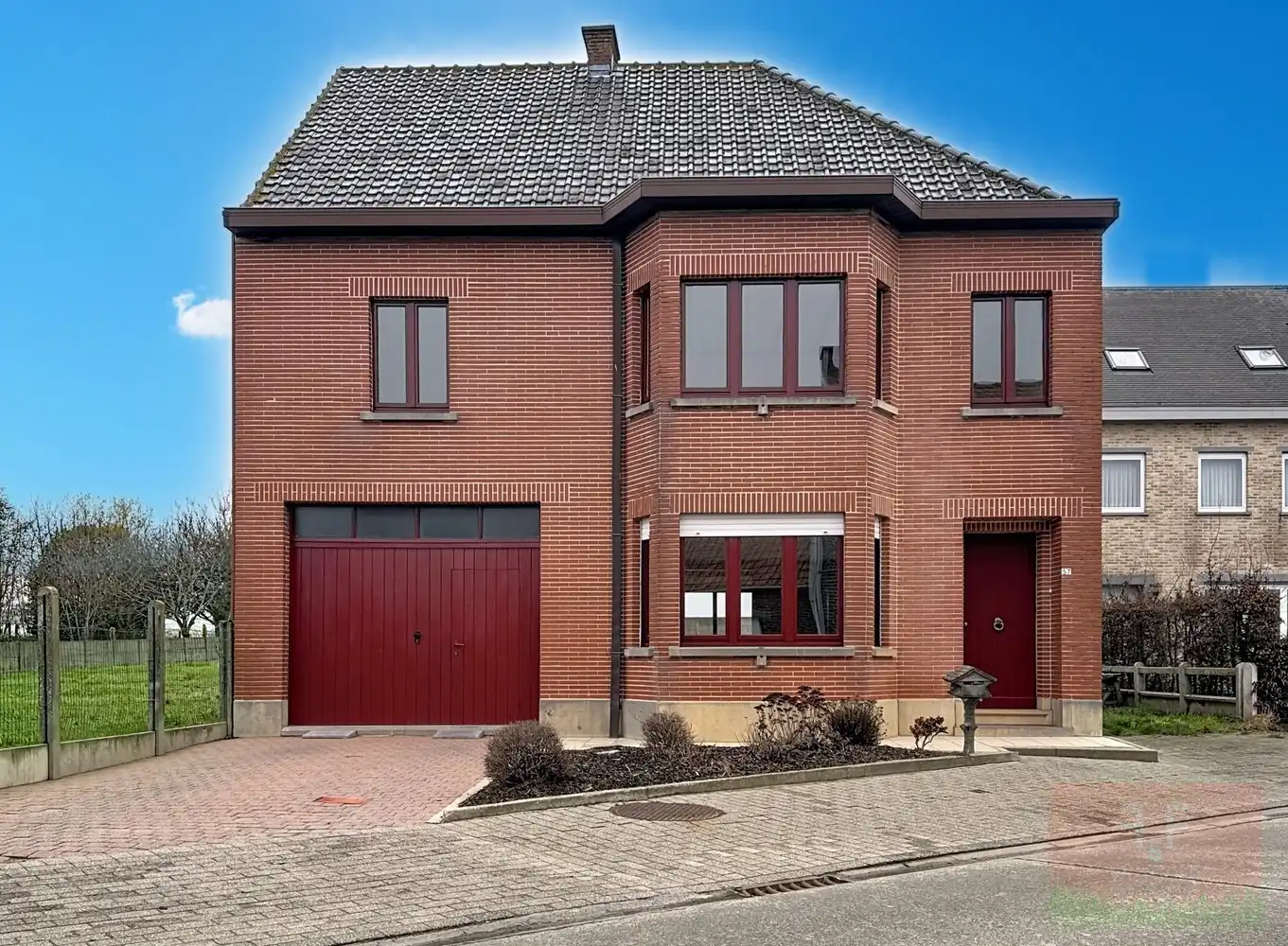 Hoofdfoto van de publicatie: Ruime eengezinswoning met 4 slaapkamers, garage en mooie tuin