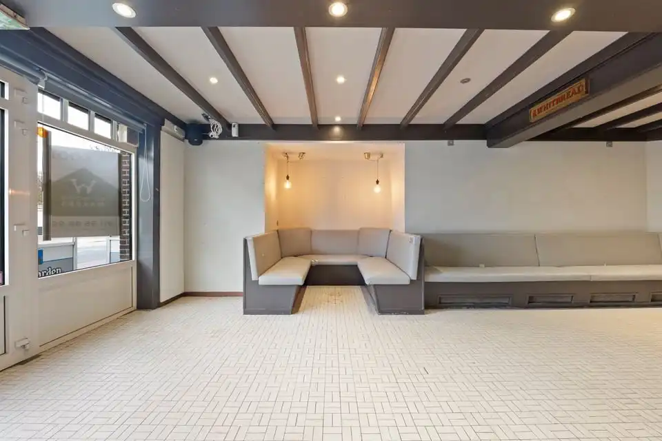 HANDELSHUIS MET PARKING OP EEN TOPLOCATIE IN LINTER foto 7