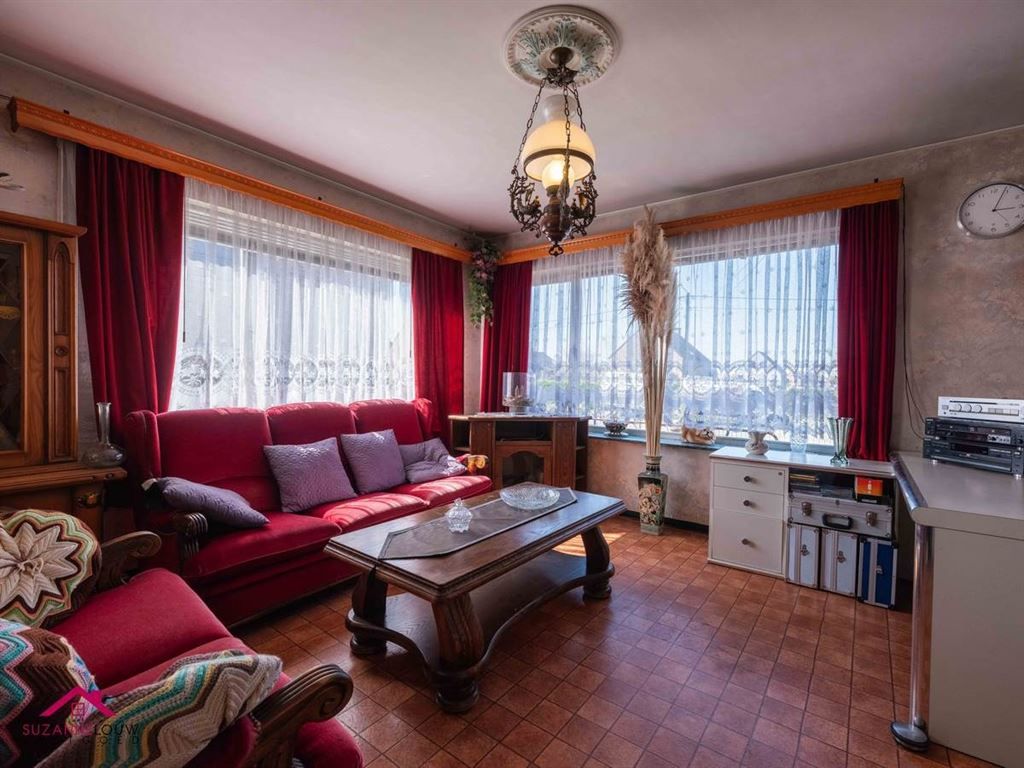 Vrijstaande woning, te renoveren naar eigen smaak en wensen foto 16