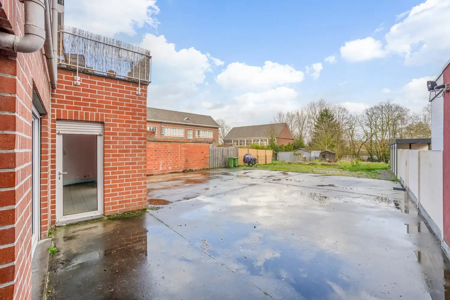 Gelijkvloers appartement met 2 slaapkamers, een ruim terras, 2 autostaanplaatsen, een kelder en een tuin grenzend aan de Vijvers van Bellefroid te Leuven! foto 19
