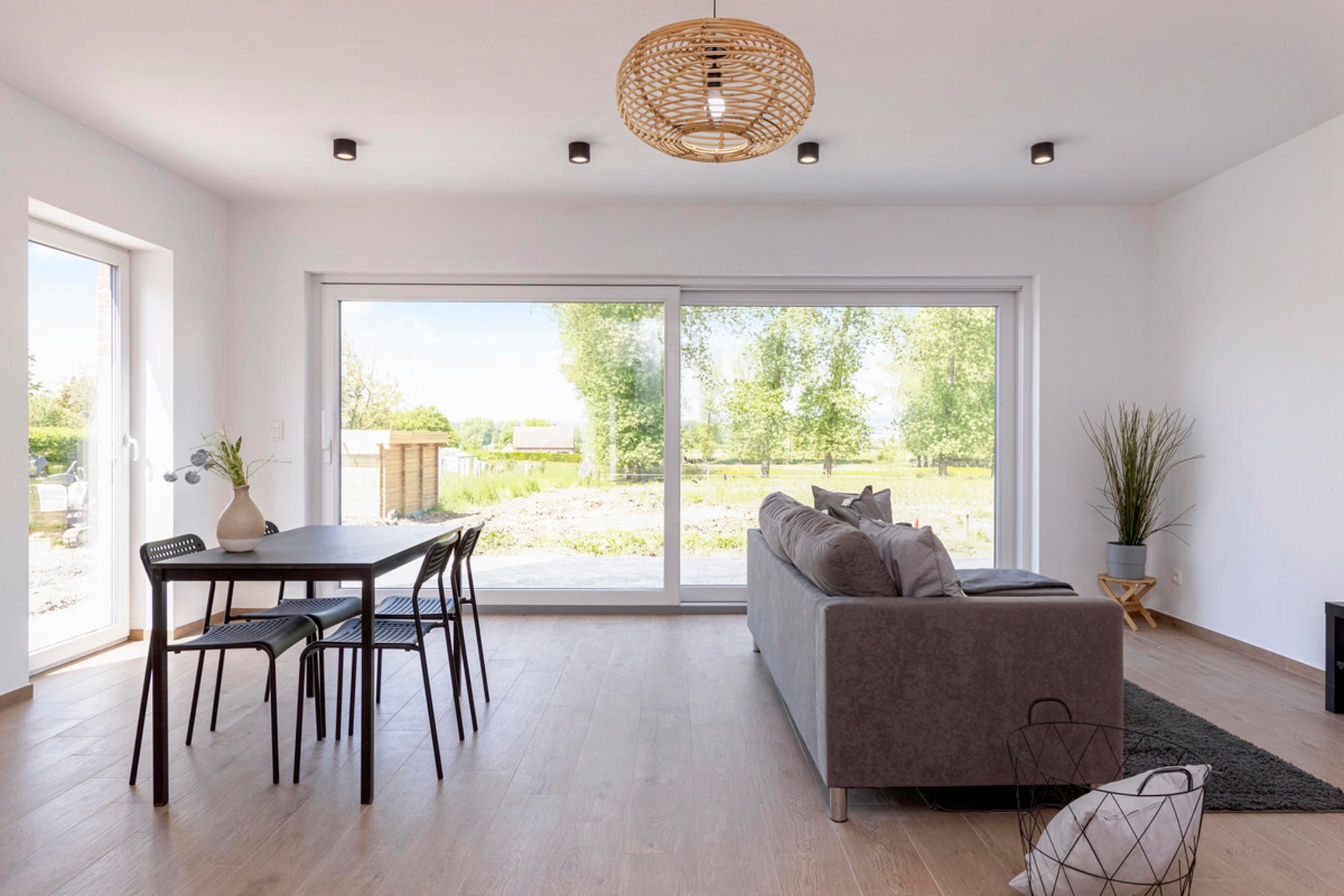 Prachtige nieuwbouwwoning omringd door groen en natuur. foto 6