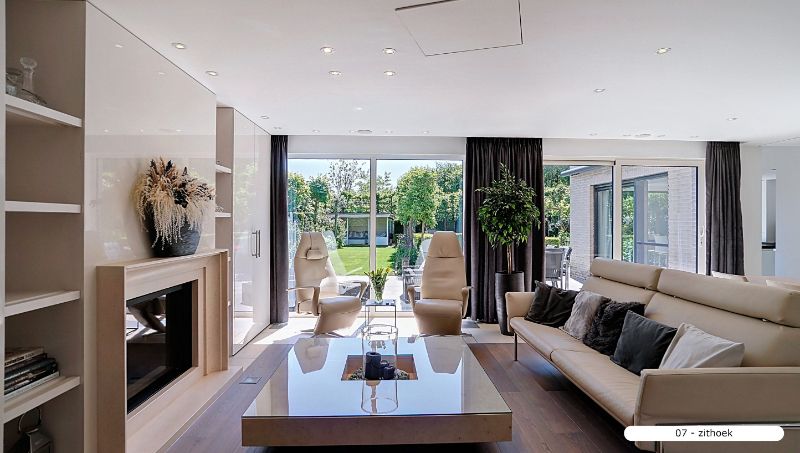 EXCLUSIEF PERFECT AFGEWERKTE MODERNE VILLA (330m²) OP TOPLOCATIE EN PRACHTIGE TUIN foto 7