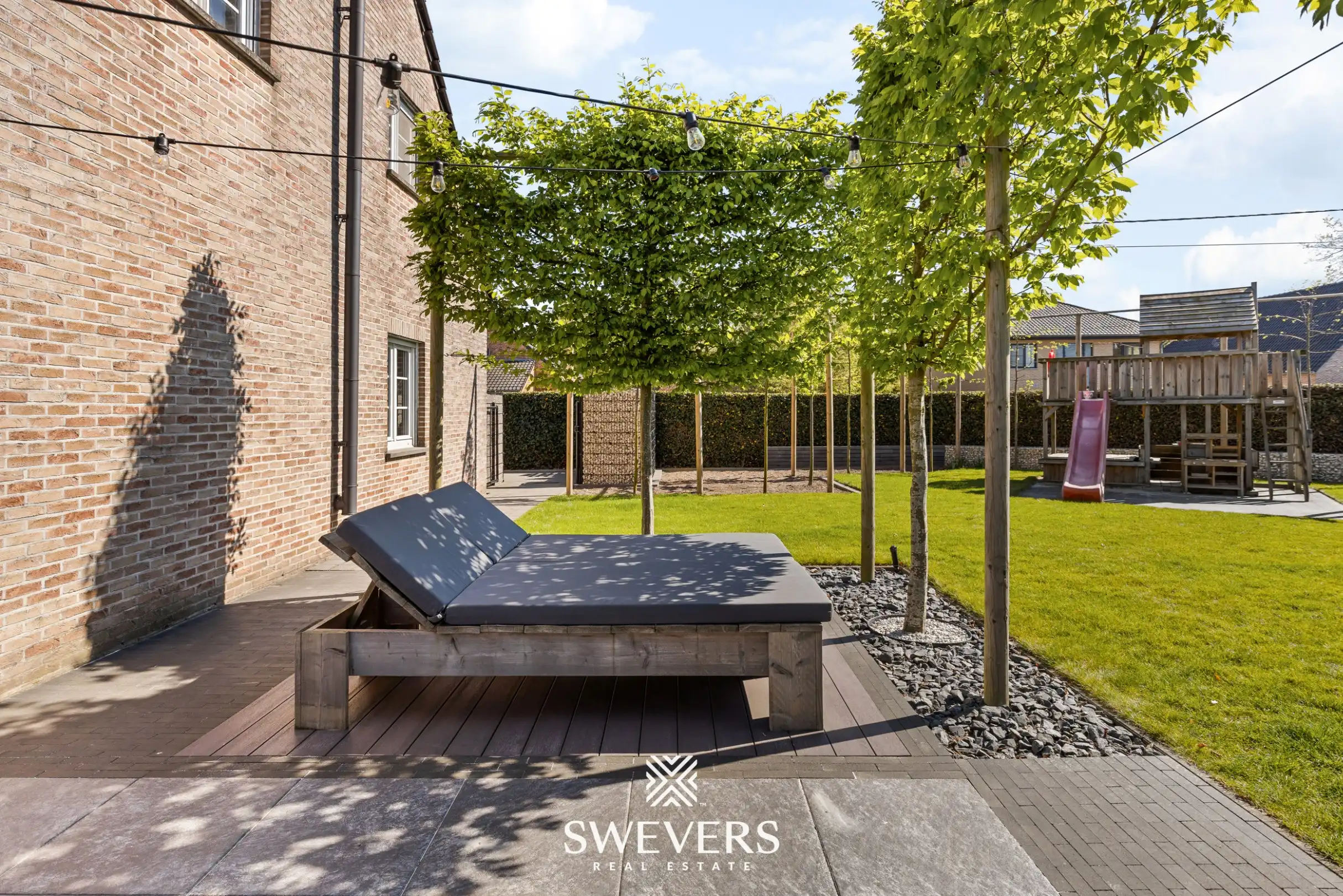 Instapklare woning met prachtig aangelegde tuin en bijgebouw in Helchteren foto 29