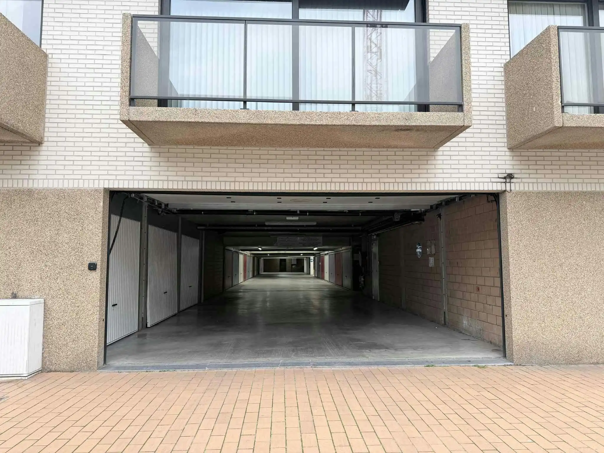 Ondergrondse garagebox te koop te centrum Middelkerke! foto 5
