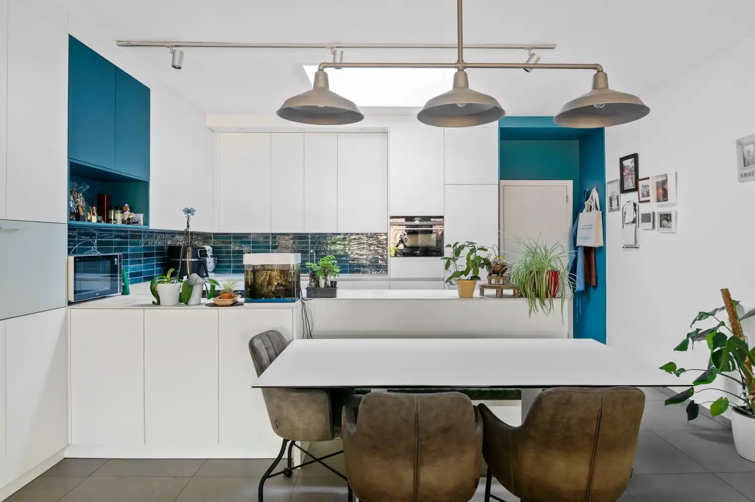 Instapklare woning met 4 slaapkamers, garage en tuin te Niel foto 5