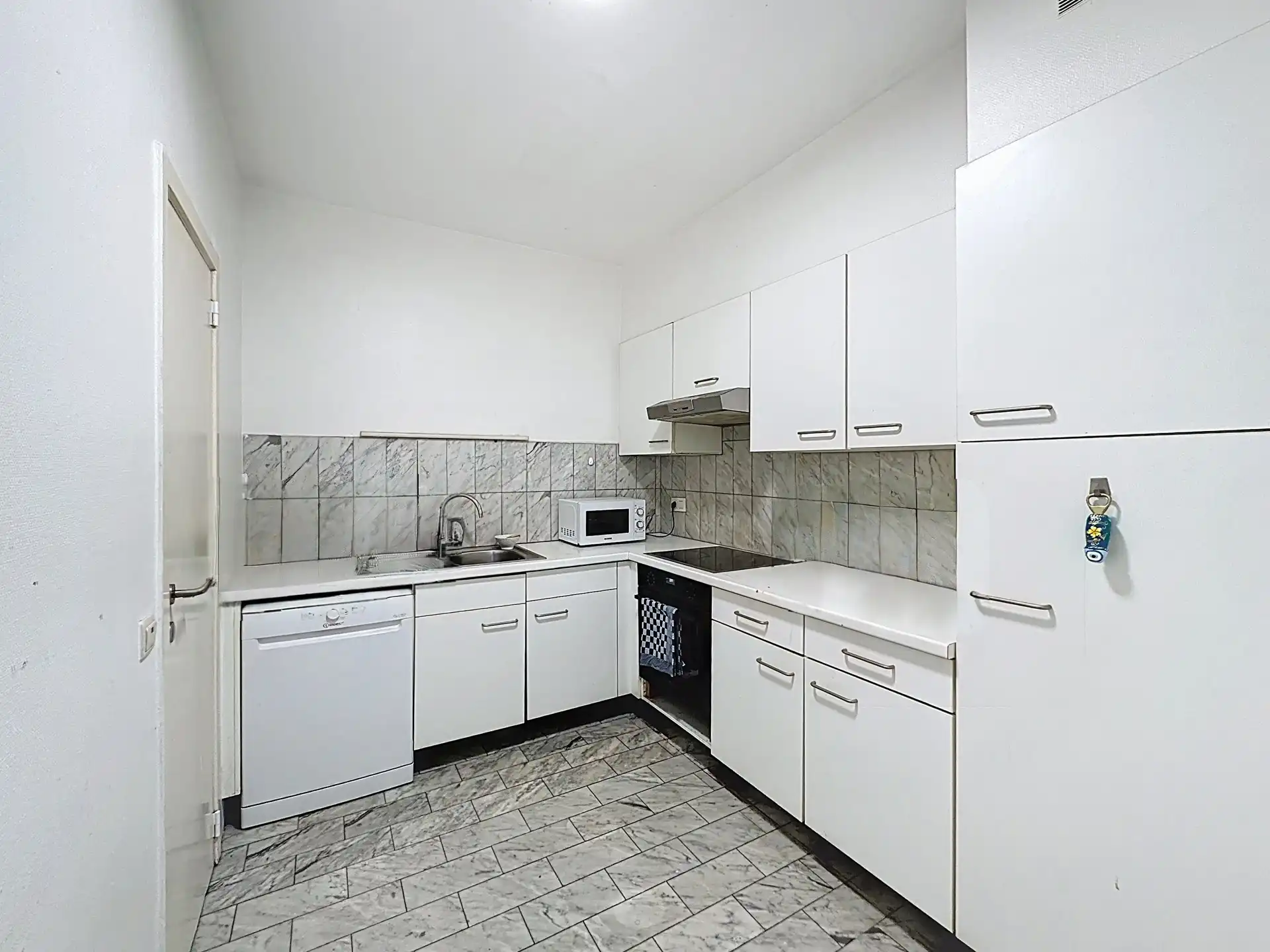 Ruim appartement met 2 terrassen en 4 slaapkamers in Ukkel! foto 7