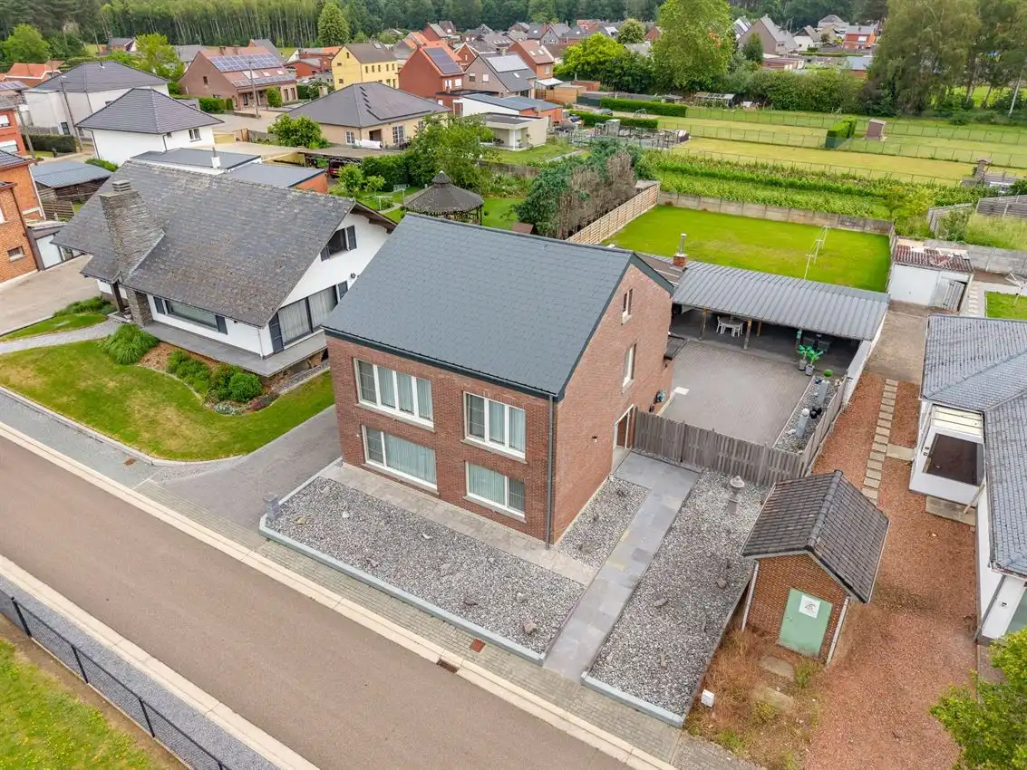 Charmante woning met grote tuin in het landelijke hart van Testelt foto 47