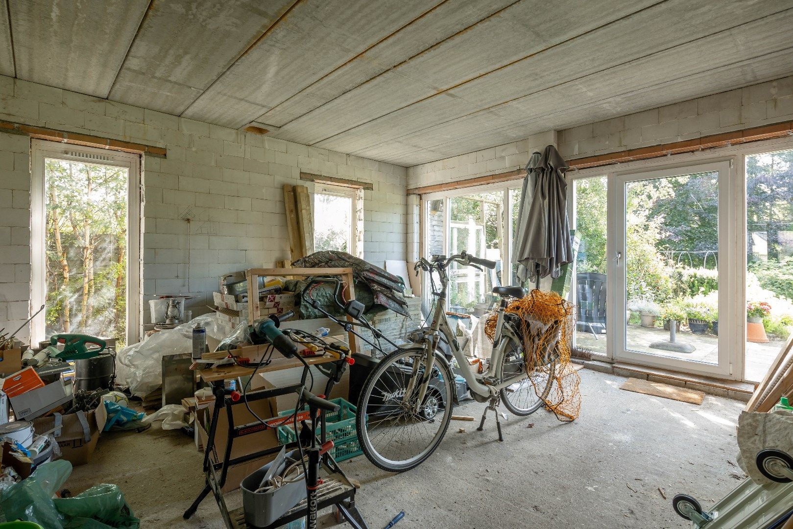 Ruime woning op een prachtig perceel te koop! foto 6