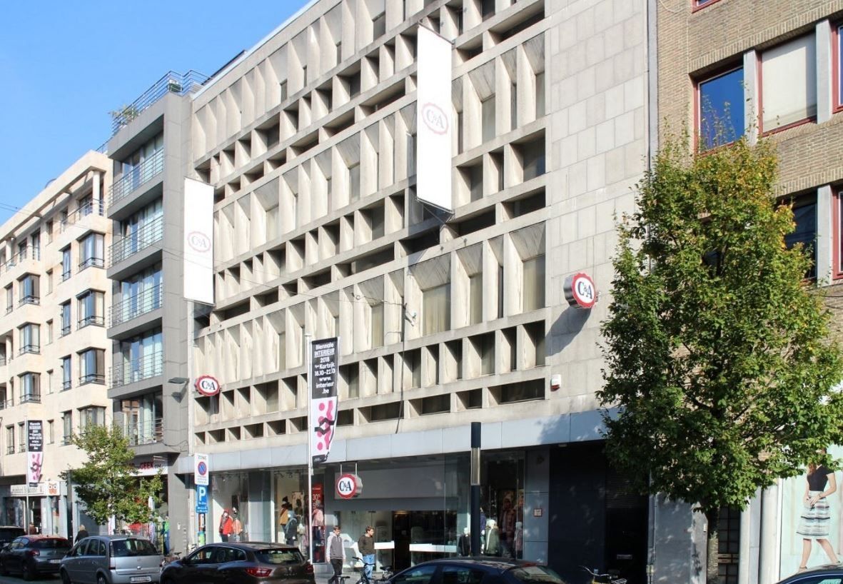 COMMERCIEEL PAND 2.000 M2 CENTRUM foto {{pictureIndex}}