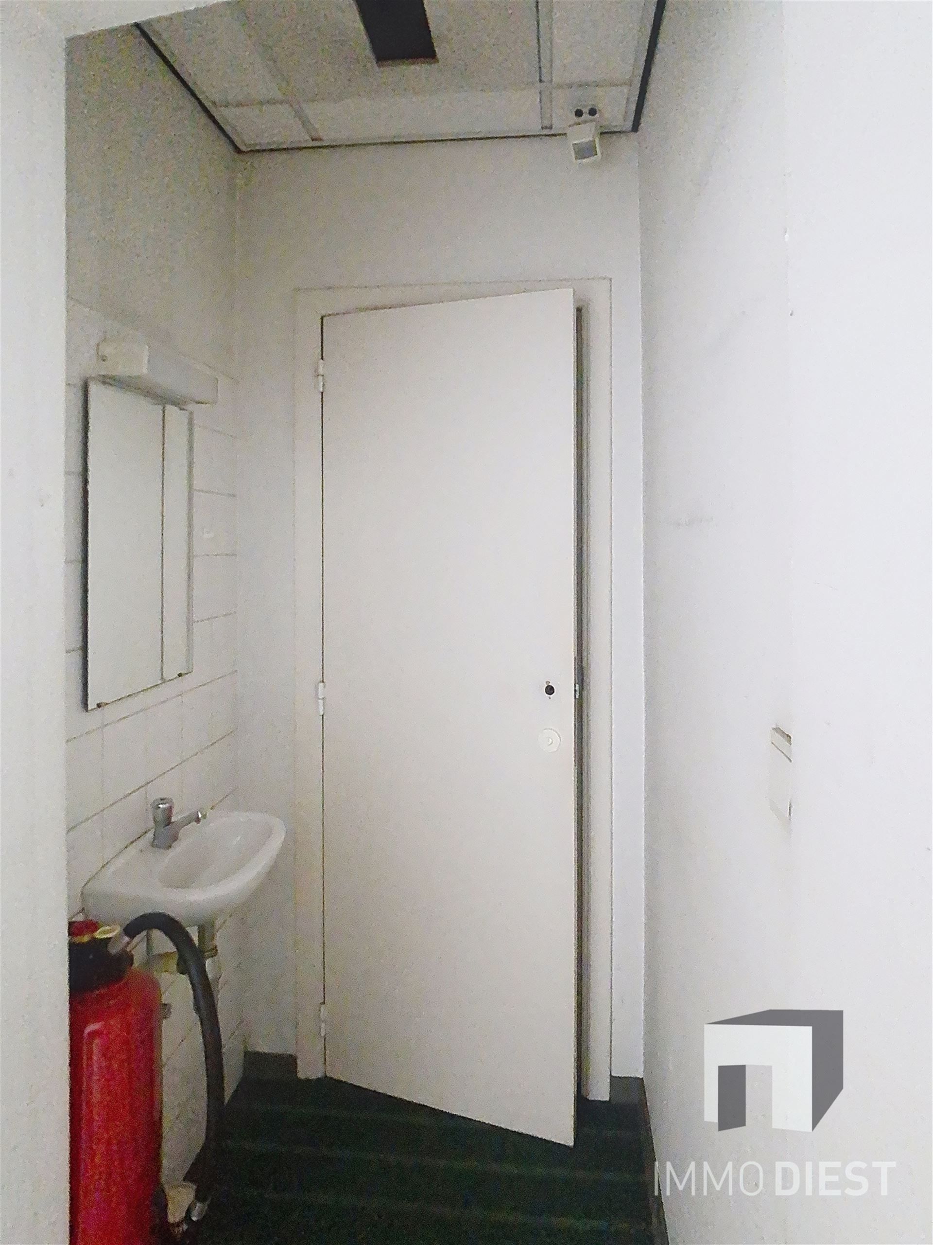 Handelspand met woonst – werken én wonen onder één dak voor slechts € 295.000 foto 15