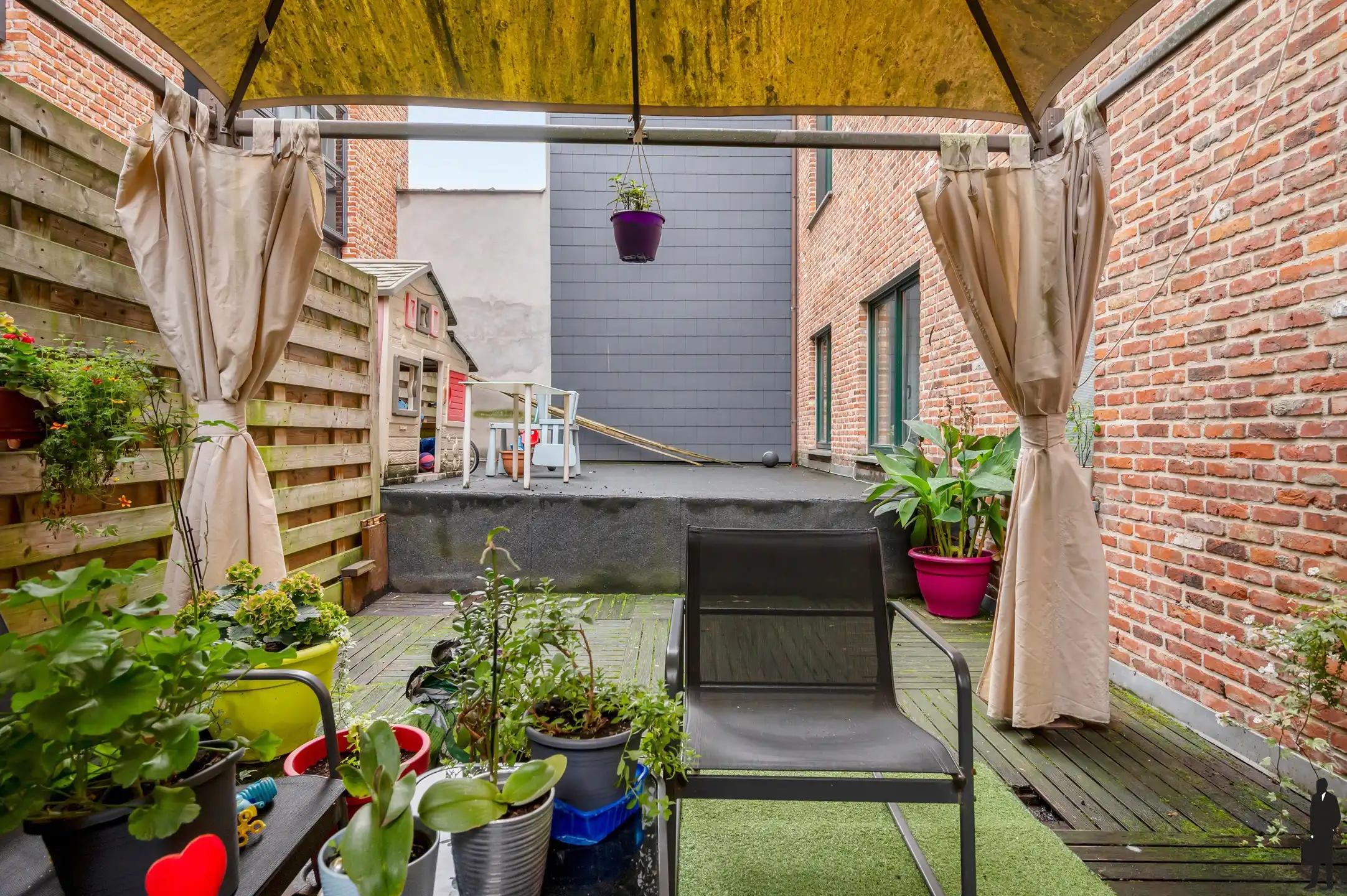 Lichtrijk appartement met een ruim terras van 40m² foto 9