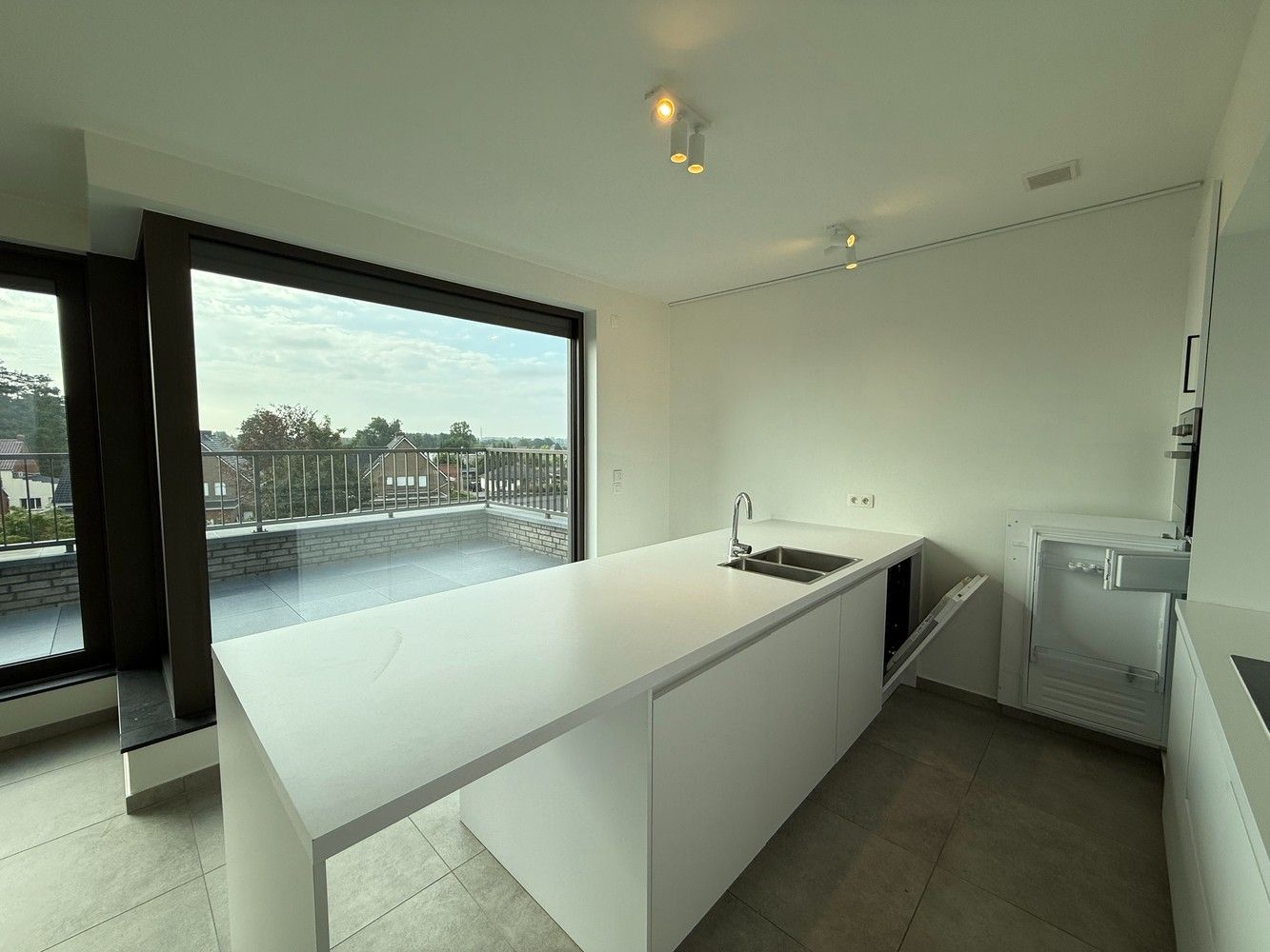 RECENT DAKAPPARTEMENT I TE HUUR I 2SLPK foto 3