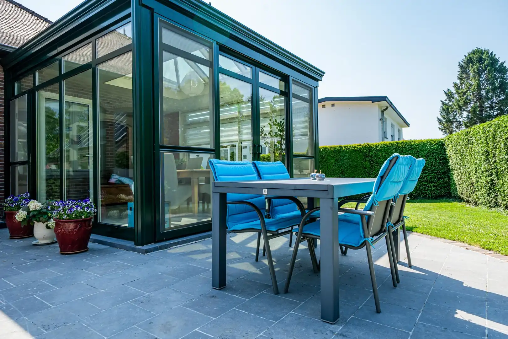 Charmante en bijzonder ruime woning met prachtige tuin en 3 slaapkamers foto 16