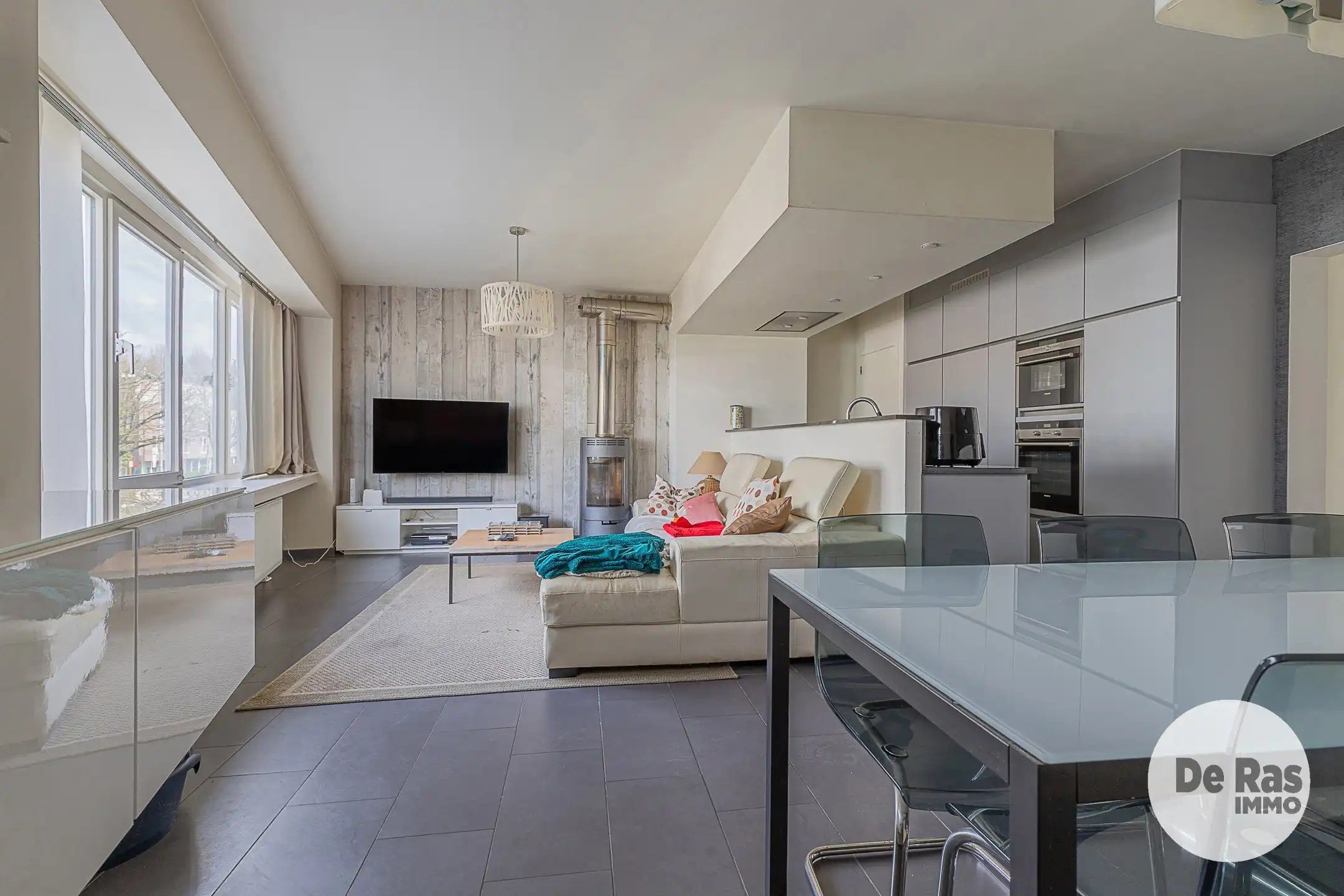 AALST - Appartement met 2 slk, tuin, garage op topligging.  foto {{pictureIndex}}