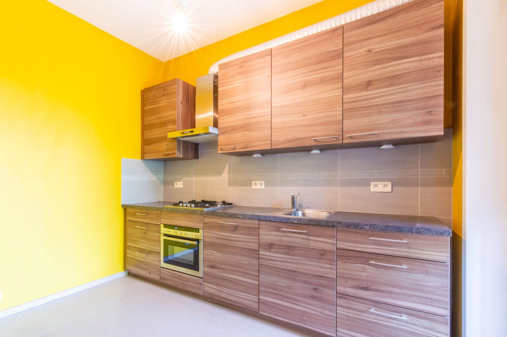 APPARTEMENT MET 2 SLP, GARAGE, TERRAS & TUIN ! foto 8
