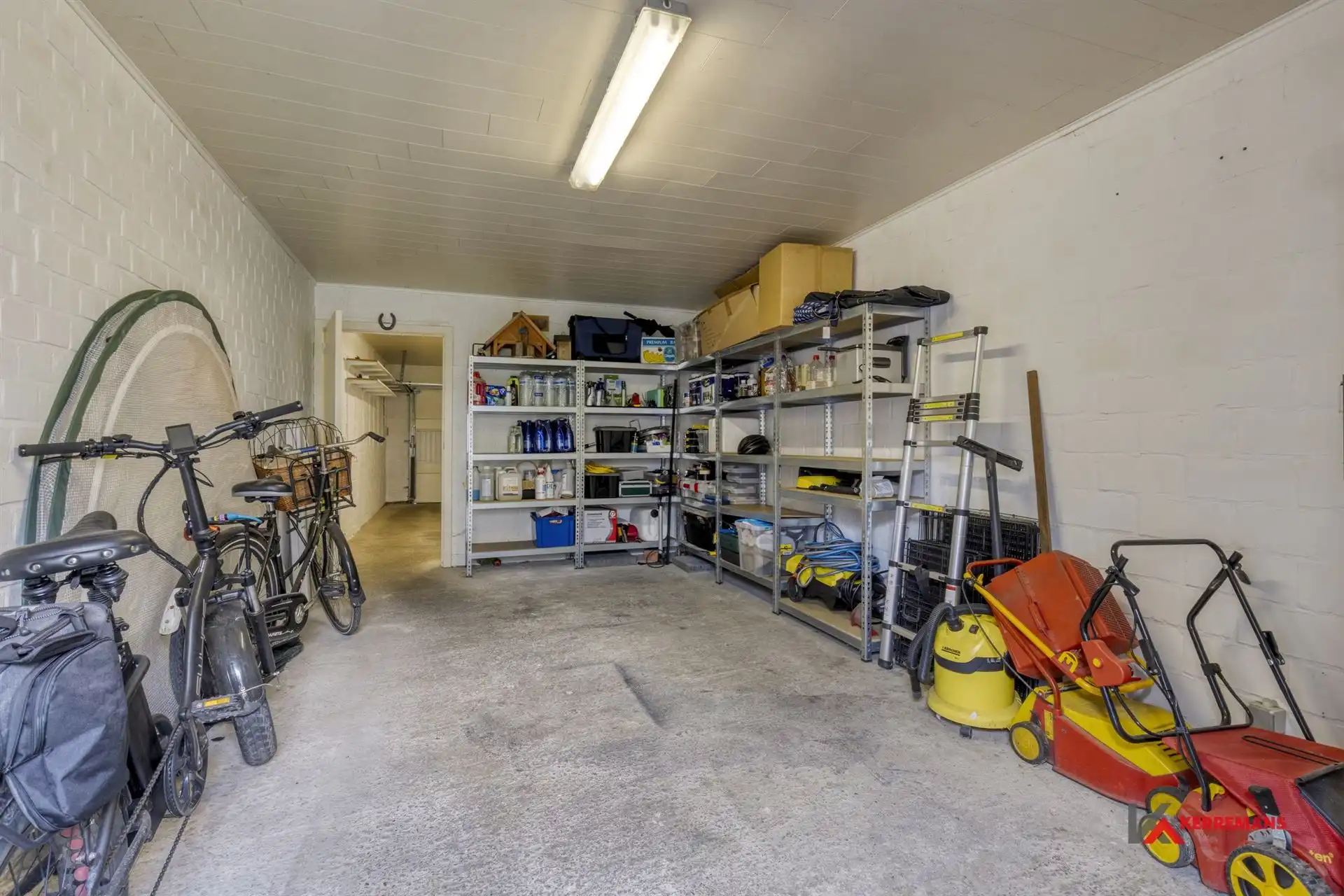 Gelijkvloers appartement met 2 slaapkamers, tuin & garage.  foto 23