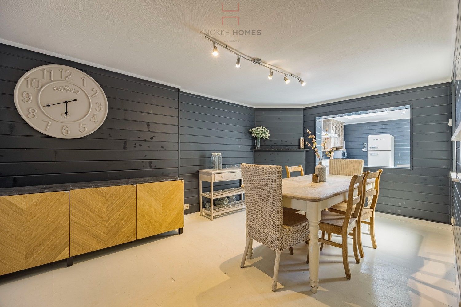 Charmante woning op wandelafstand van het strand in Heist foto 6