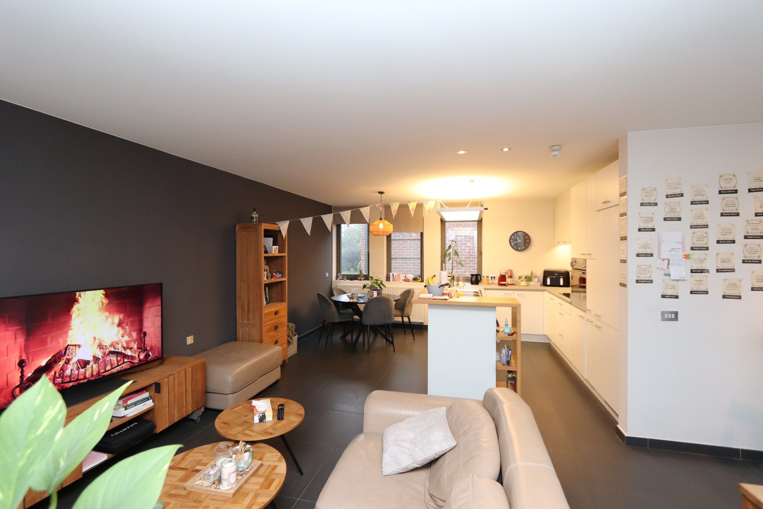 MODERN TWEESLAAPKAMERAPPARTEMENT MET TERRAS foto 5