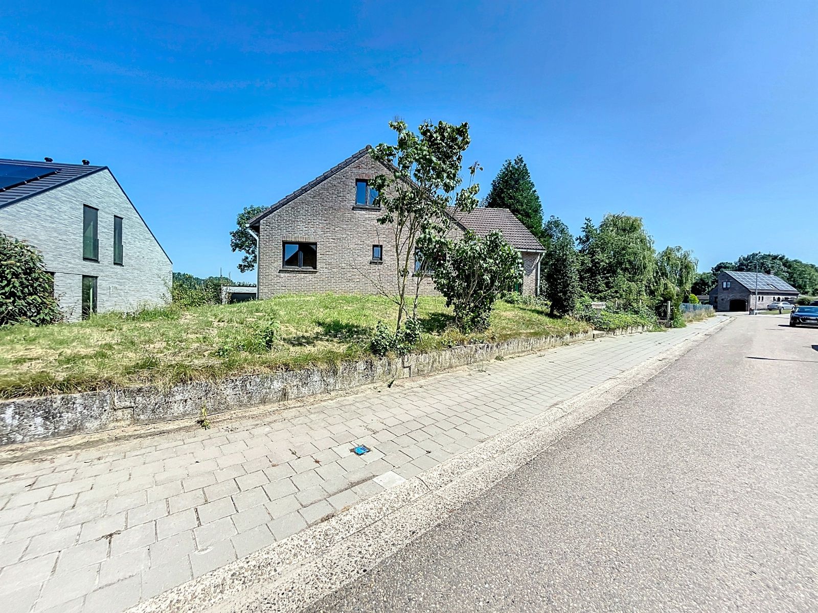 Vrijstaande woning met tuin in een rustige wijk foto 34