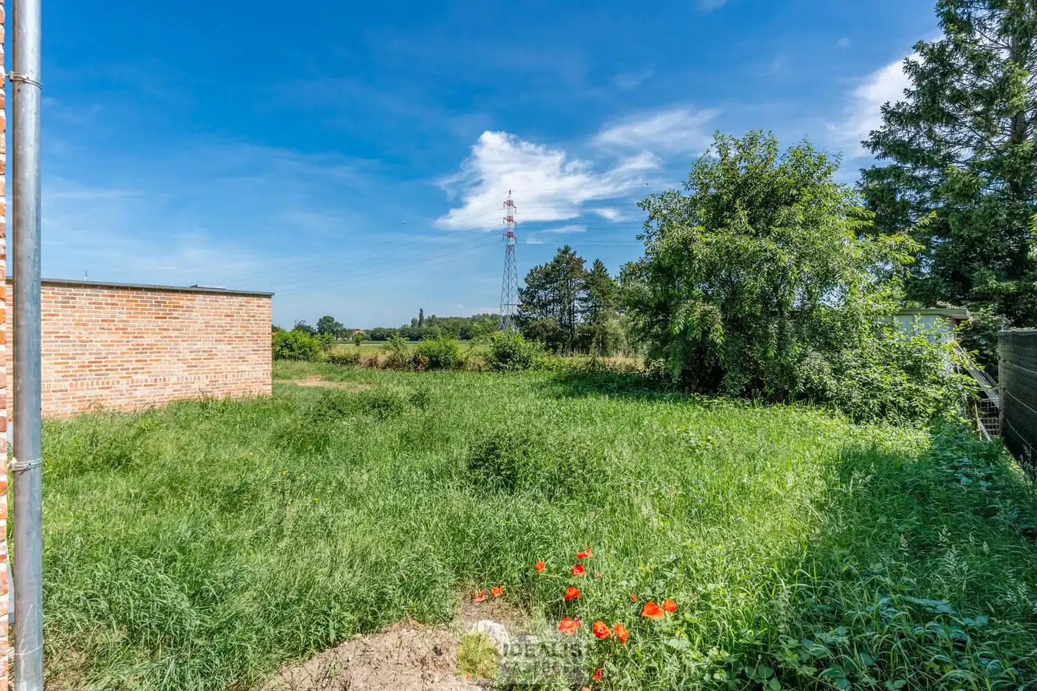 PRACHTIGE NIEUWBOUWWONING (GRONDAANDEEL €116.000,00 + 12% REGISTRATIERECHTEN EN CONSTRUCTIE € 277.000,00 + 21% BTW) MET EEN HEERLIJK LICHTRIJKE WOONKAMER MET OPEN KEUKEN MET AANSLUITEND BERGPLAATS, BUREEL, INPANDIGE GARAGE, 3 SLAAPKAMERS, EEN RUIME BADKAMER VOORZIEN VAN ALLE COMFORT! EEN HEERLIJK RUIM HUIS MET INPANDIGE GARAGE, EEN LEUKE TUIN, OP EEN GEGEERDE LOCATIE NABIJ HET CENTRUM VAN REPPEL! foto 4
