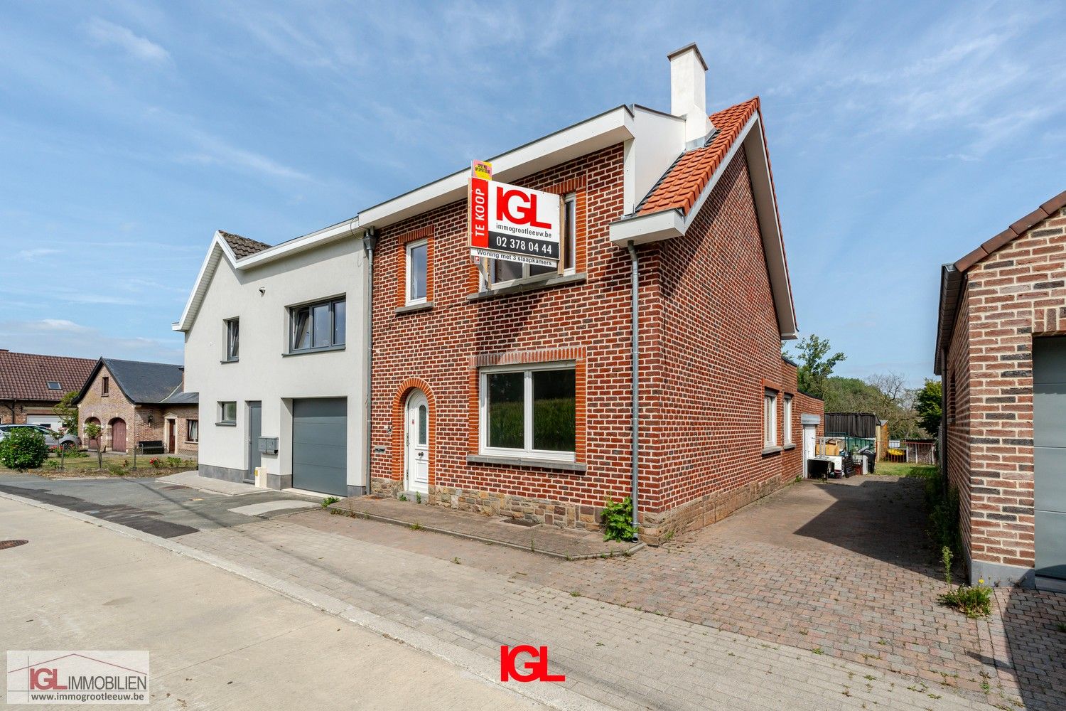 Hoofdfoto van de publicatie: 3 gevel woning te koop nabij Centrum Sint-Pieters-Leeuw