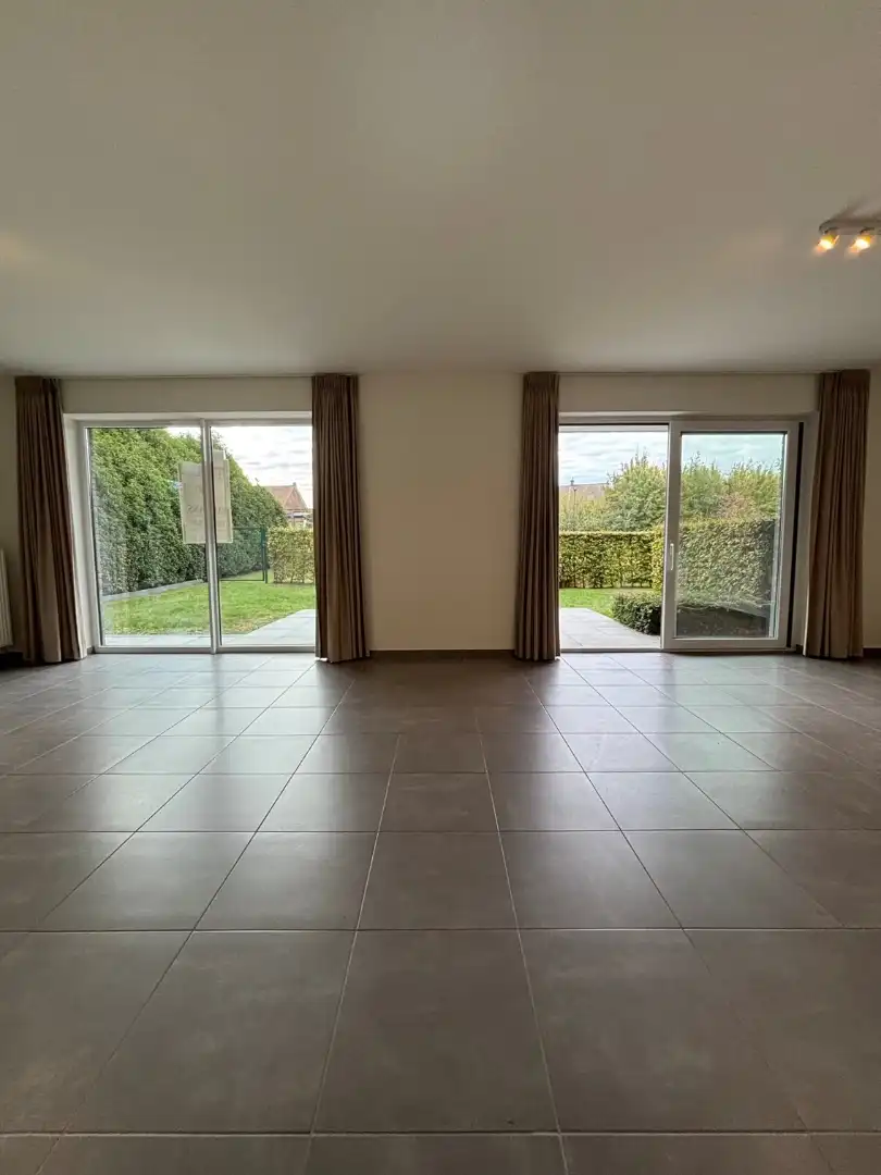 Gelijkvloers appartement met 2 slaapkamers en garage in de stadstuin foto 5