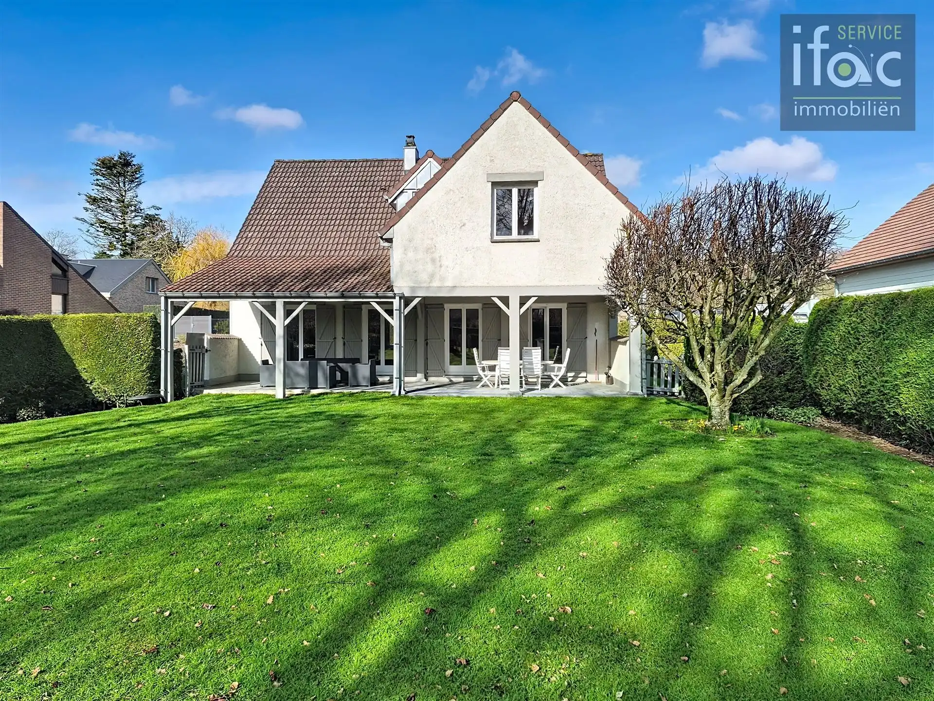 Centraal en rustig gelegen zuid gerichte villa op 11a16ca  foto 19