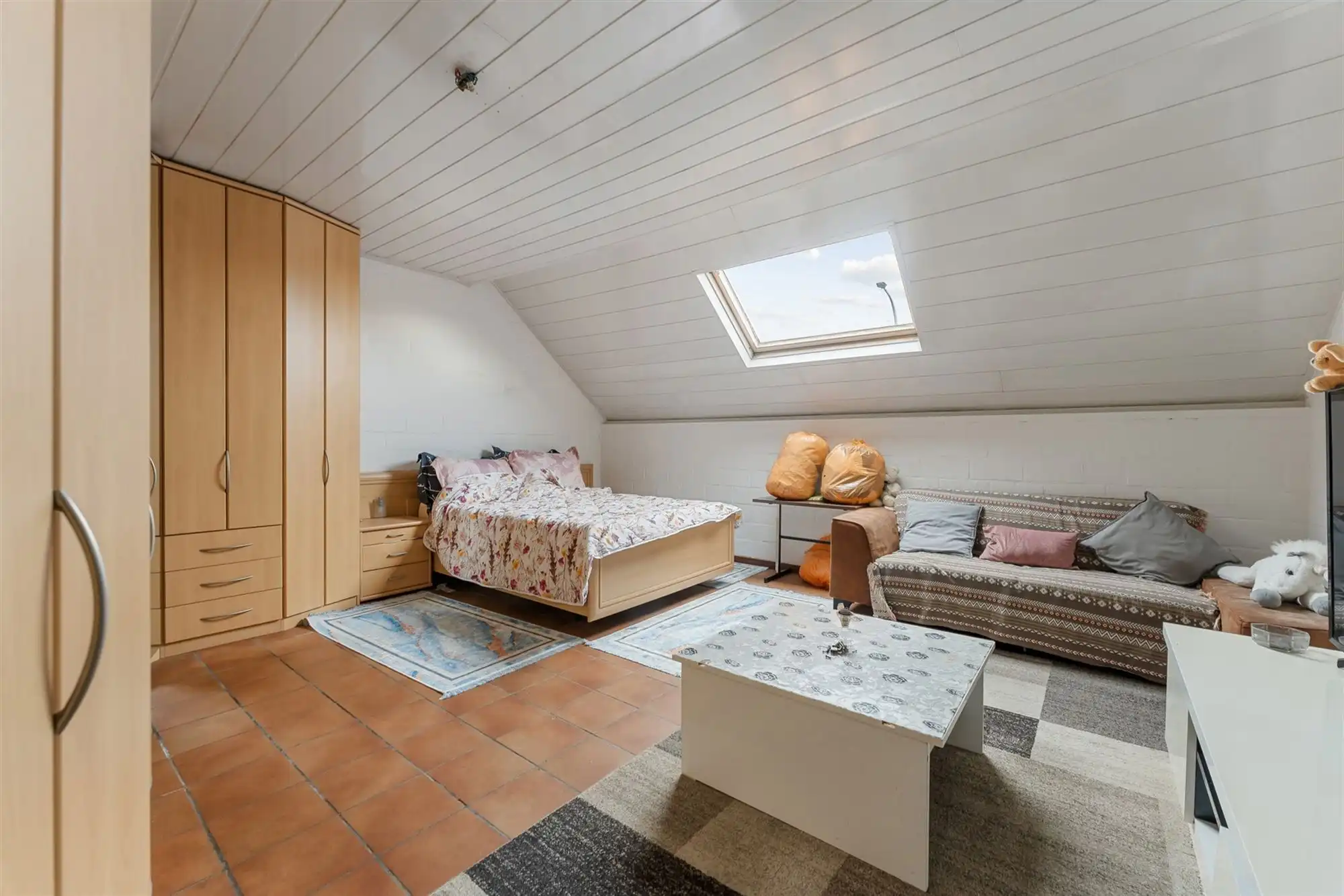 TE RENOVEREN WONING MET BOVENLIGGEND APPARTEMENT GELEGEN TE HEPPEN foto 15