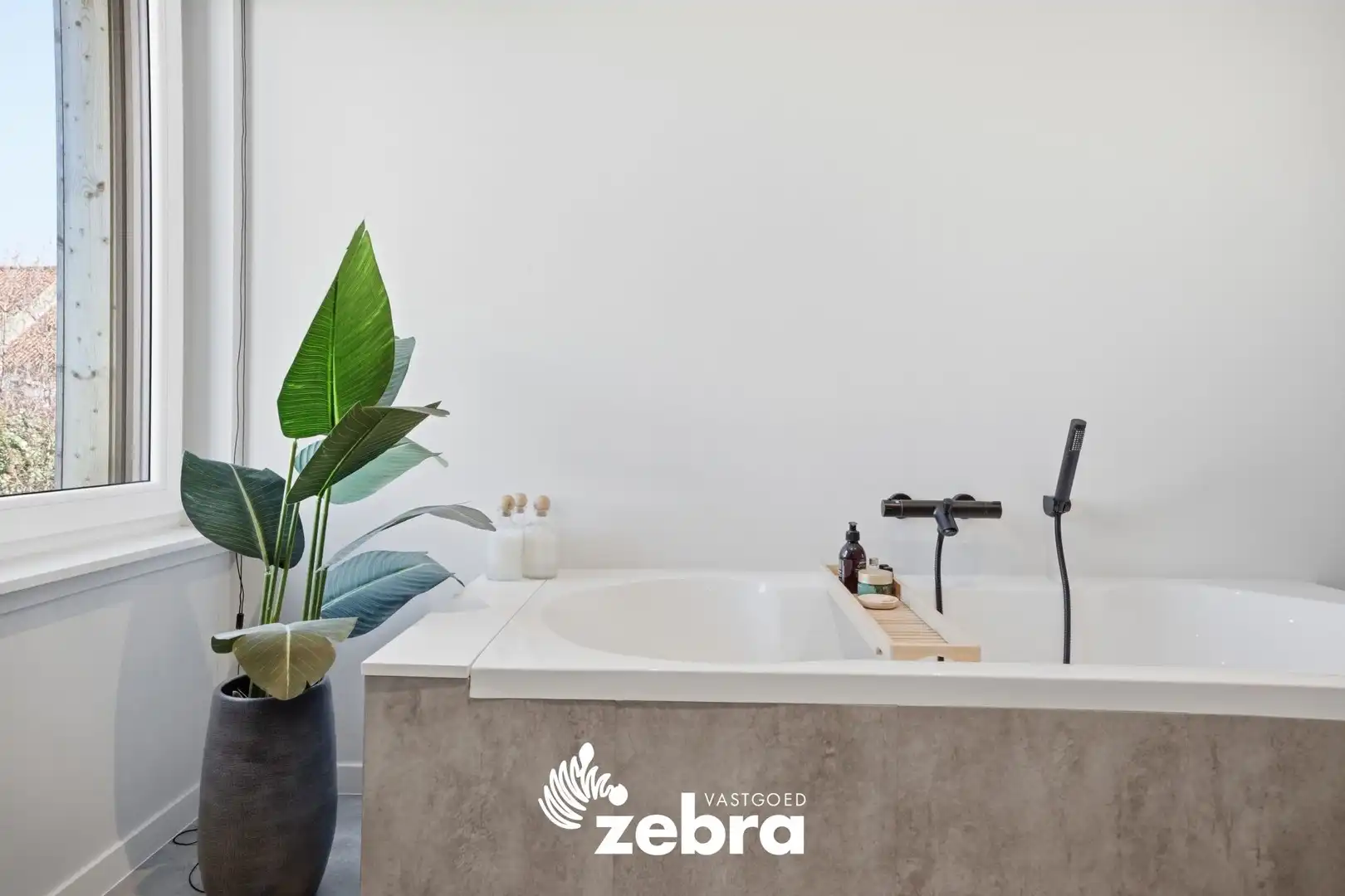 Uitzonderlijk grote rijwoning met 4 slaapkamers in Roeselare foto 15