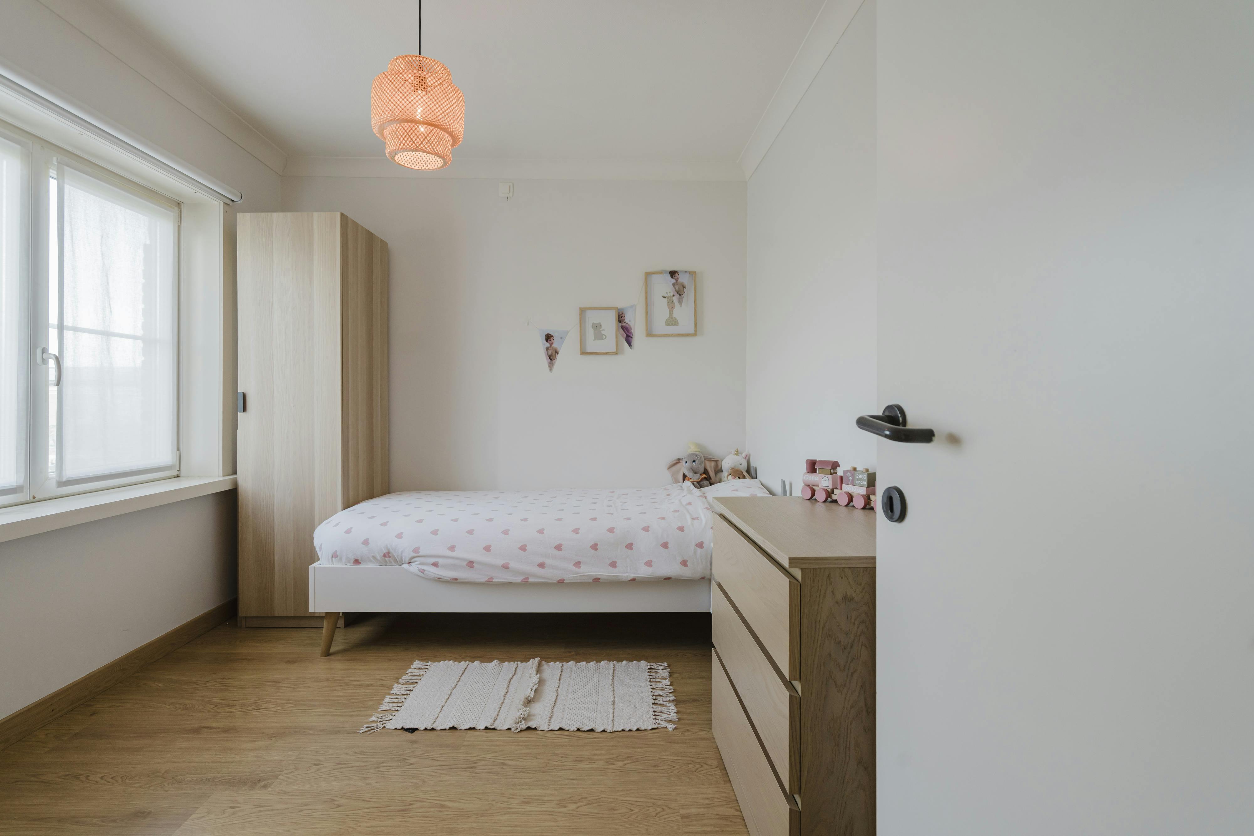 Halfopen gezinswoning met 3 slaapkamers nabij centrum Kortrijk foto 8